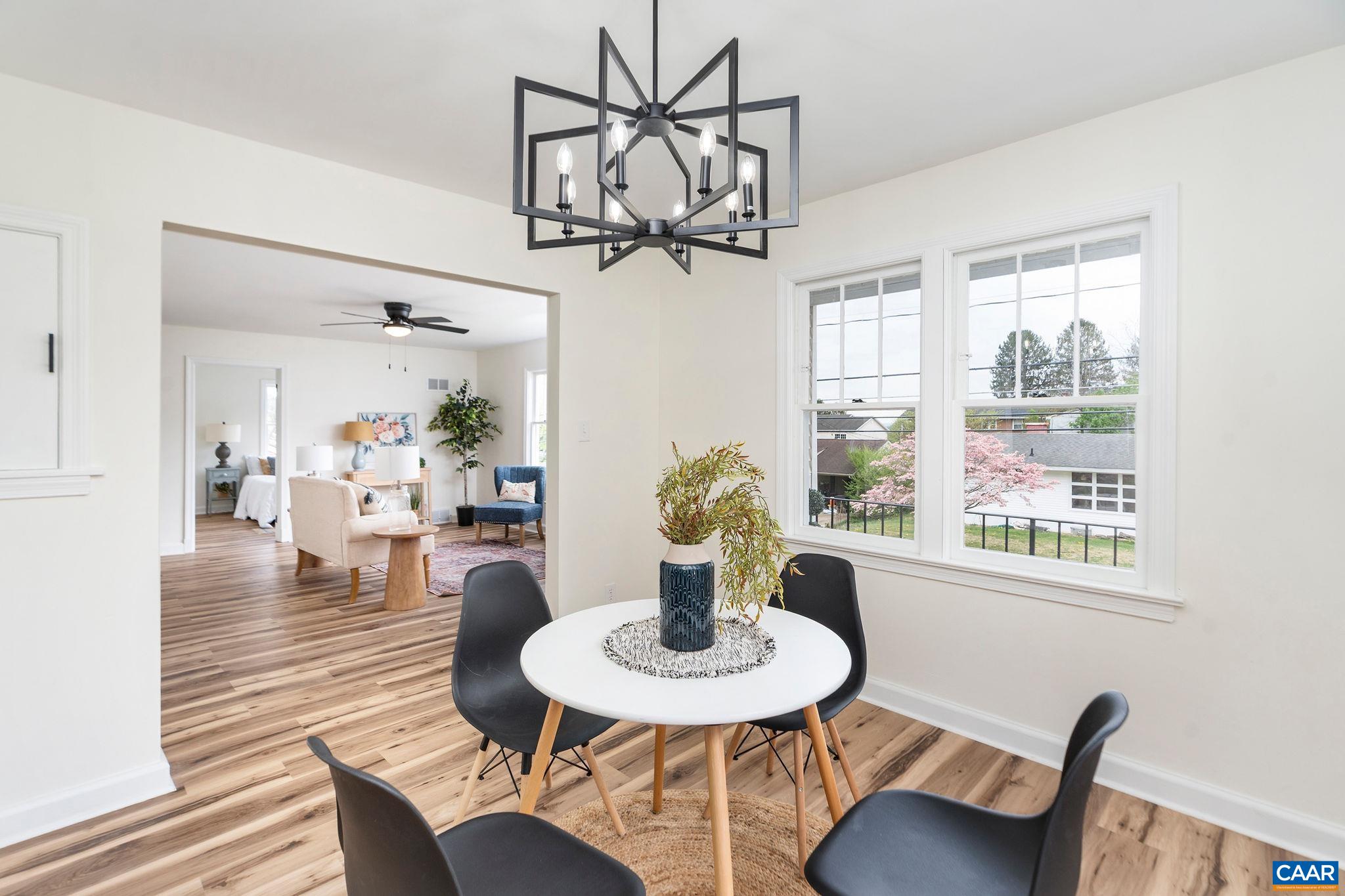 720 CHERRY HILL DR, STAUNTON, Virginia 24401, 3 Bedrooms Bedrooms, ,1 BathroomBathrooms,Residential,720 CHERRY HILL DR,675795 MLS # 675795