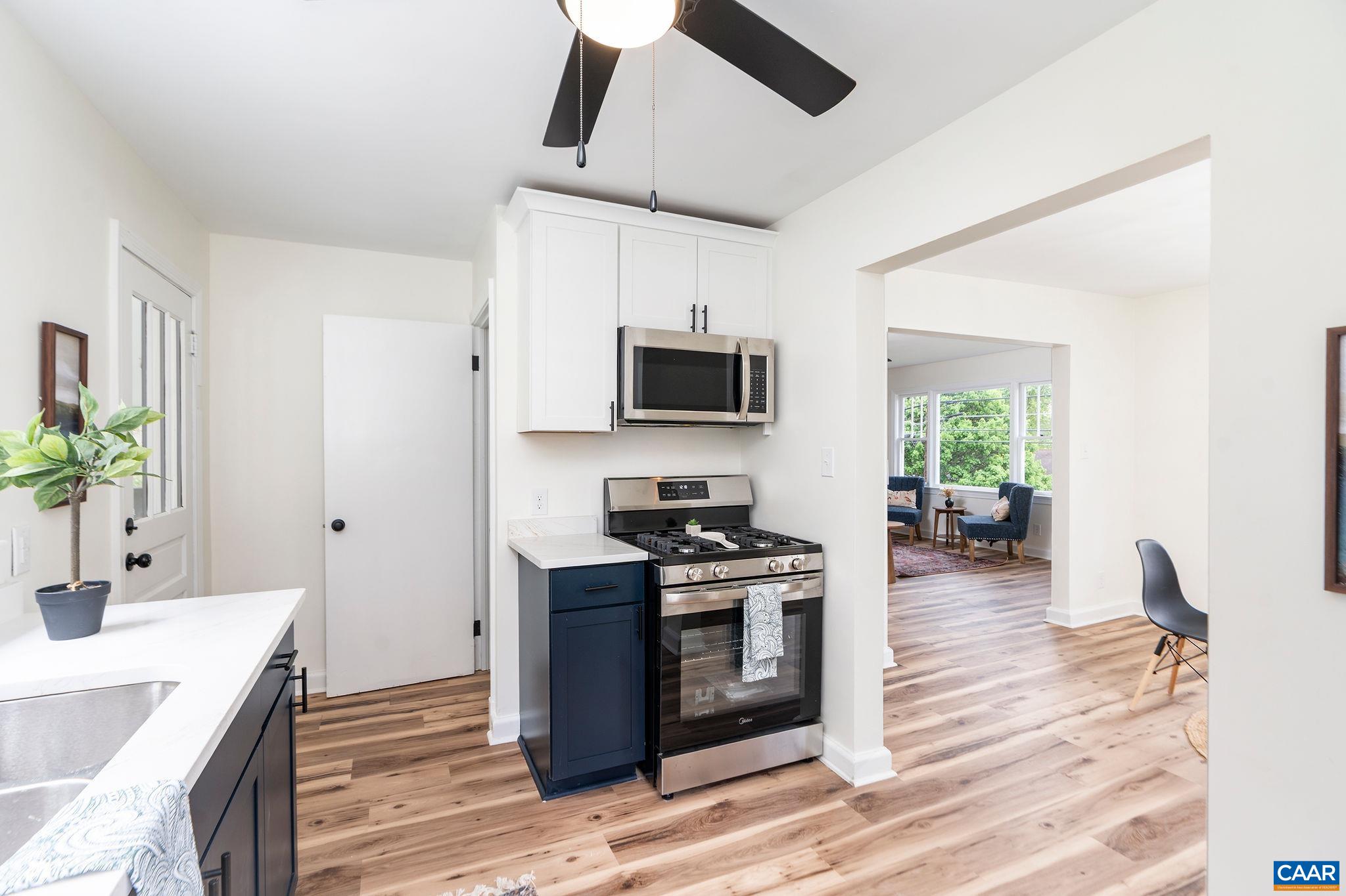 720 CHERRY HILL DR, STAUNTON, Virginia 24401, 3 Bedrooms Bedrooms, ,1 BathroomBathrooms,Residential,720 CHERRY HILL DR,675795 MLS # 675795