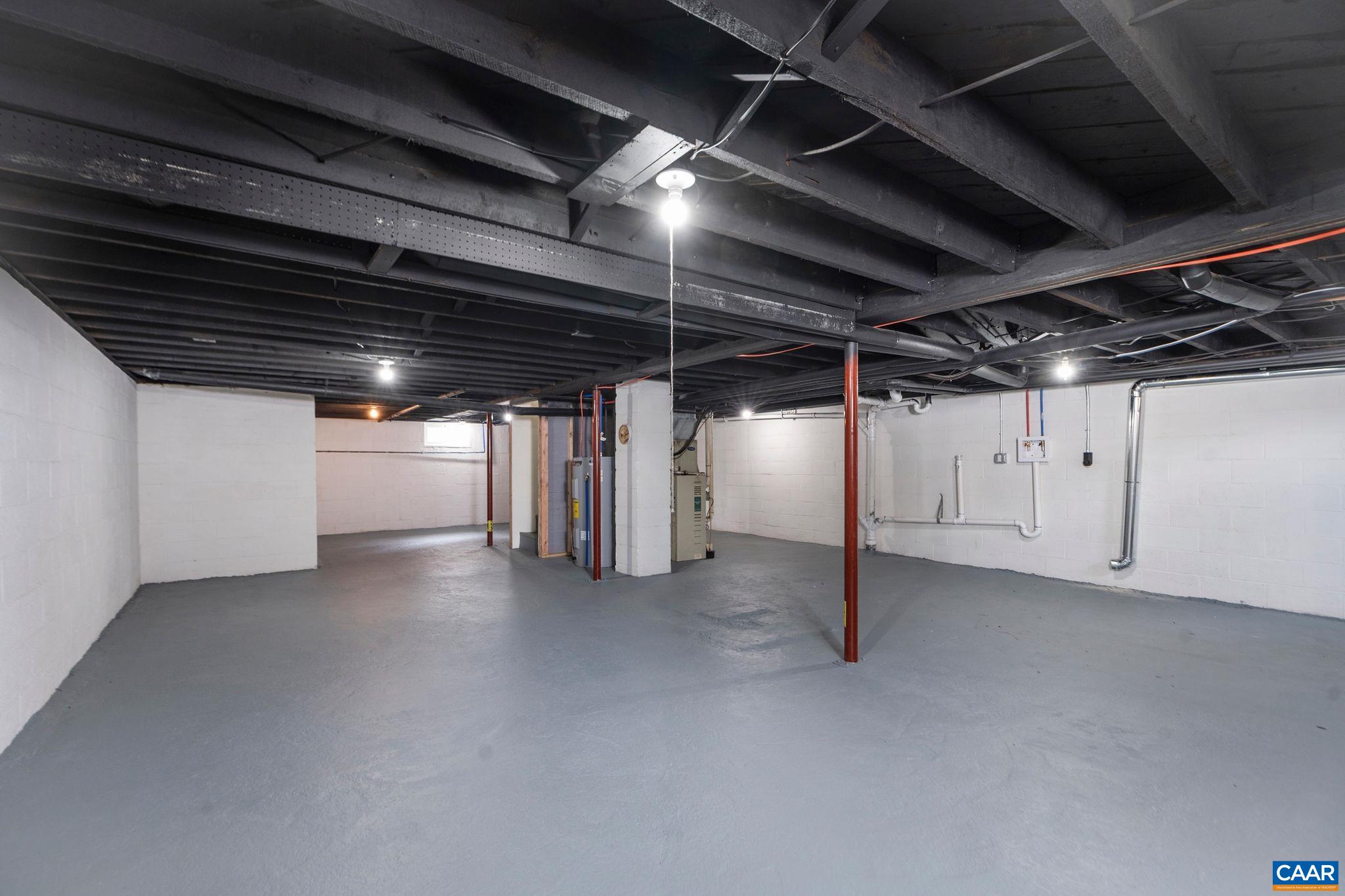 720 CHERRY HILL DR, STAUNTON, Virginia 24401, 3 Bedrooms Bedrooms, ,1 BathroomBathrooms,Residential,720 CHERRY HILL DR,675795 MLS # 675795