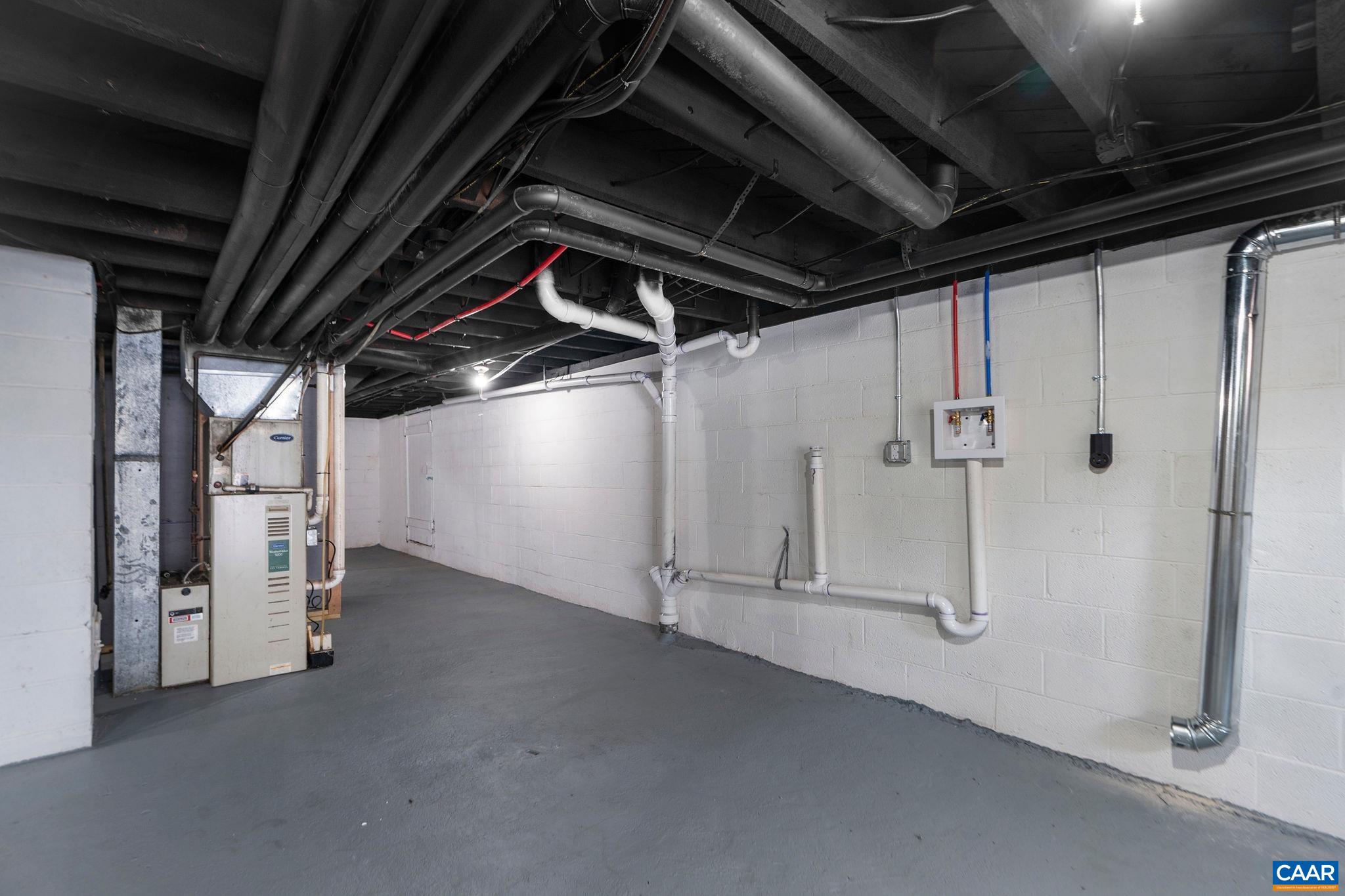 720 CHERRY HILL DR, STAUNTON, Virginia 24401, 3 Bedrooms Bedrooms, ,1 BathroomBathrooms,Residential,720 CHERRY HILL DR,675795 MLS # 675795