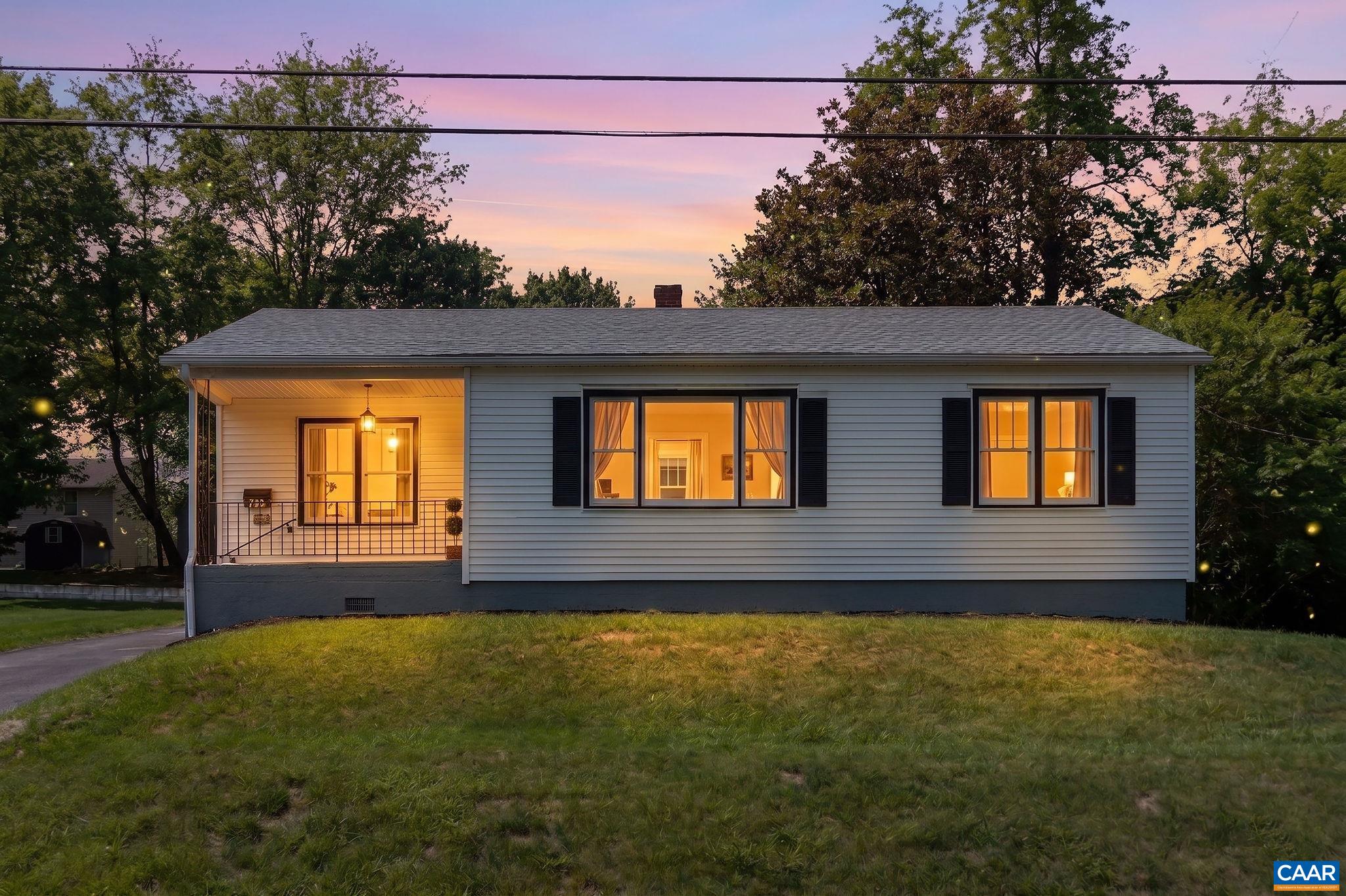 720 CHERRY HILL DR, STAUNTON, Virginia 24401, 3 Bedrooms Bedrooms, ,1 BathroomBathrooms,Residential,720 CHERRY HILL DR,675795 MLS # 675795