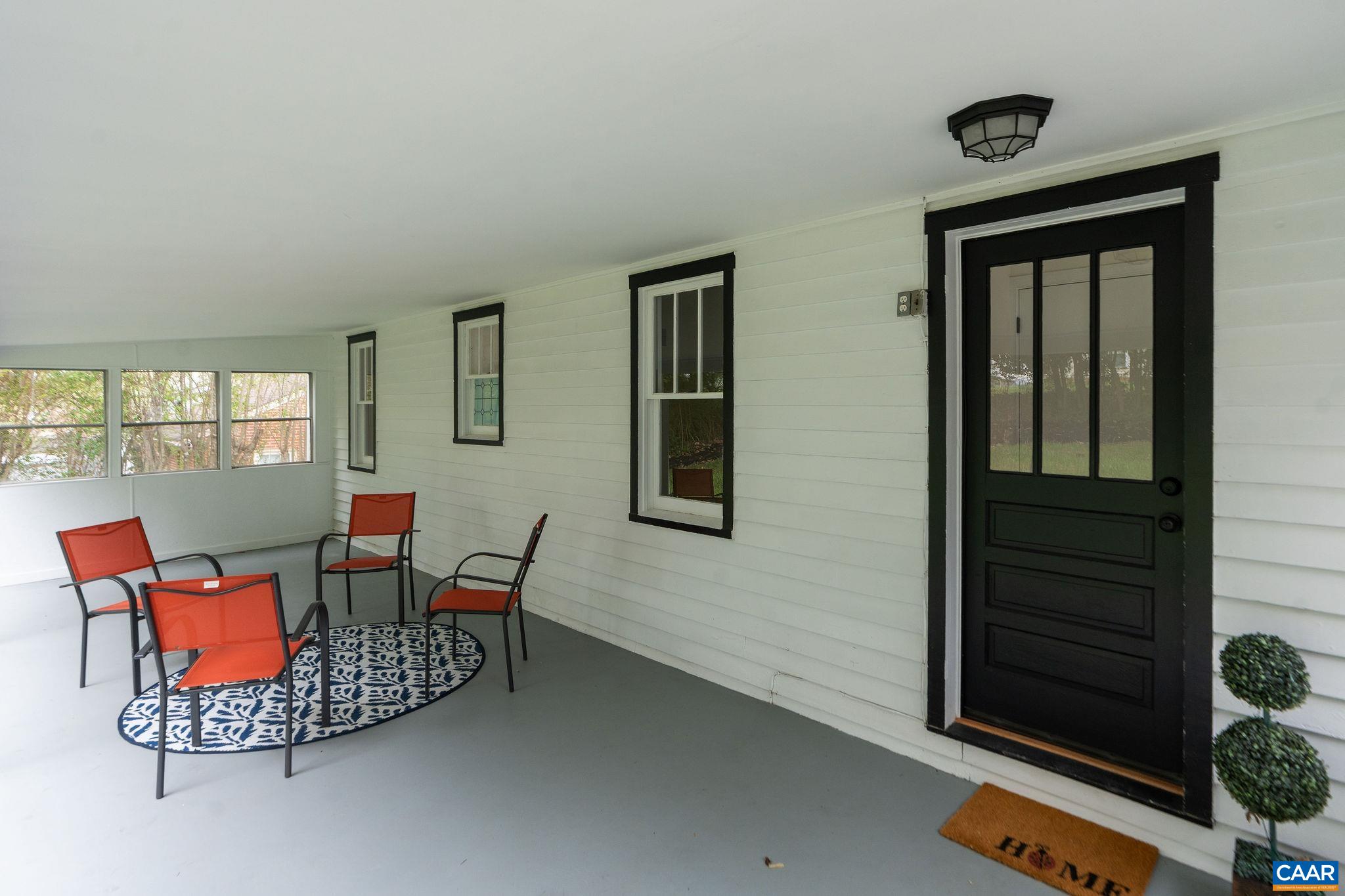 720 CHERRY HILL DR, STAUNTON, Virginia 24401, 3 Bedrooms Bedrooms, ,1 BathroomBathrooms,Residential,720 CHERRY HILL DR,675795 MLS # 675795