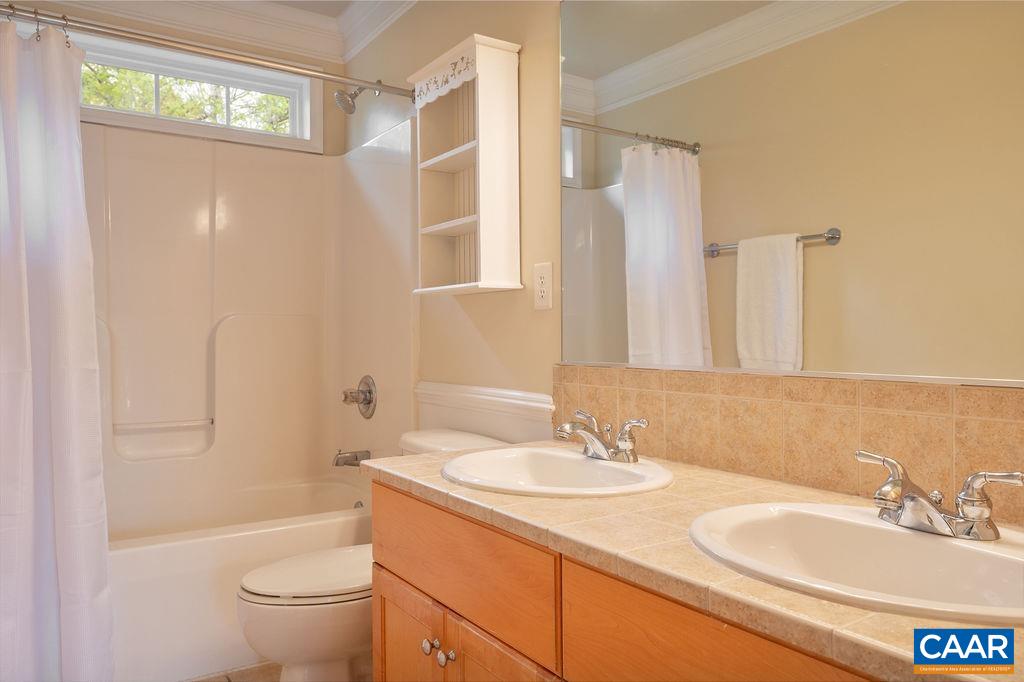 1254 LORING RUN, CHARLOTTESVILLE, Virginia 22901, 5 Bedrooms Bedrooms, ,3 BathroomsBathrooms,Residential,1254 LORING RUN,675799 MLS # 675799