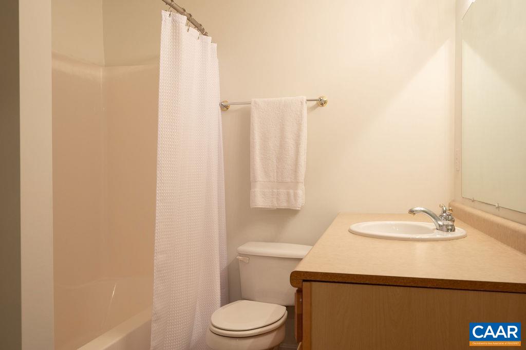 1254 LORING RUN, CHARLOTTESVILLE, Virginia 22901, 5 Bedrooms Bedrooms, ,3 BathroomsBathrooms,Residential,1254 LORING RUN,675799 MLS # 675799