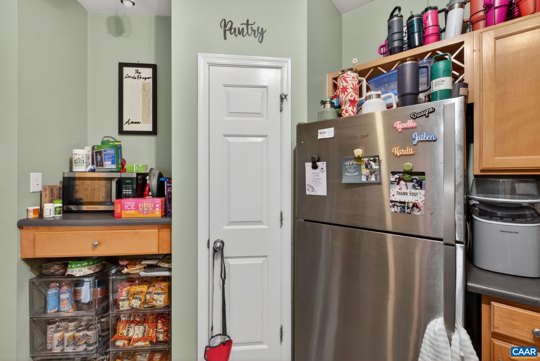 280 RIVERBEND DR, CHARLOTTESVILLE, Virginia 22911, 2 Bedrooms Bedrooms, ,2 BathroomsBathrooms,Residential,280 RIVERBEND DR,675801 MLS # 675801