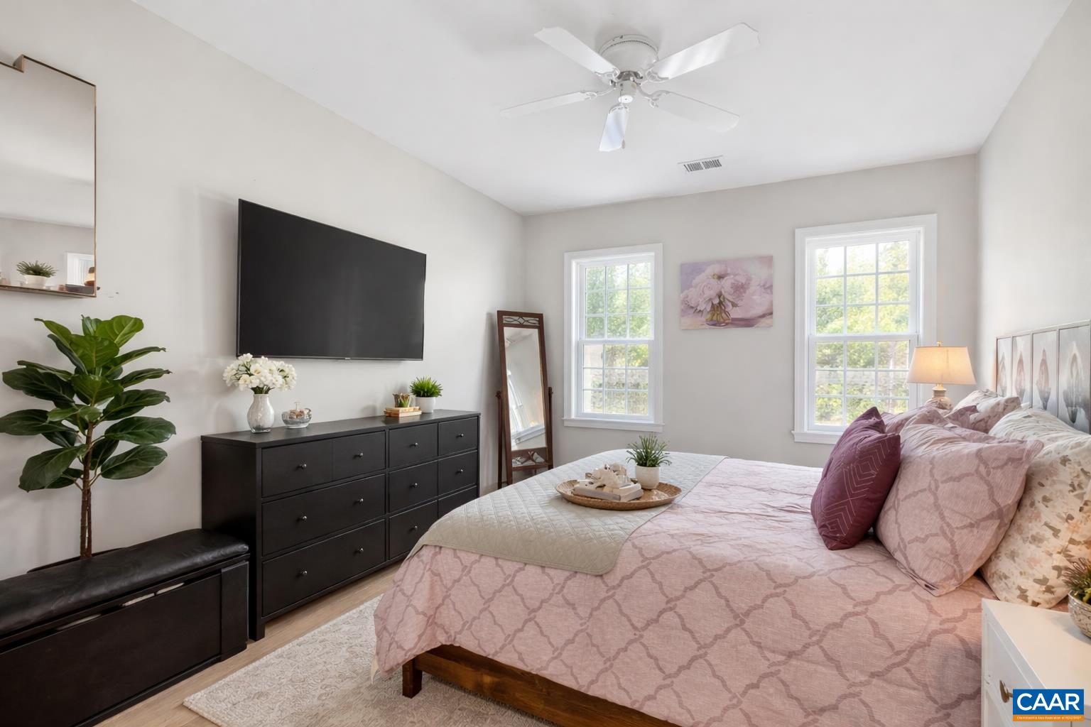 280 RIVERBEND DR, CHARLOTTESVILLE, Virginia 22911, 2 Bedrooms Bedrooms, ,2 BathroomsBathrooms,Residential,280 RIVERBEND DR,675801 MLS # 675801