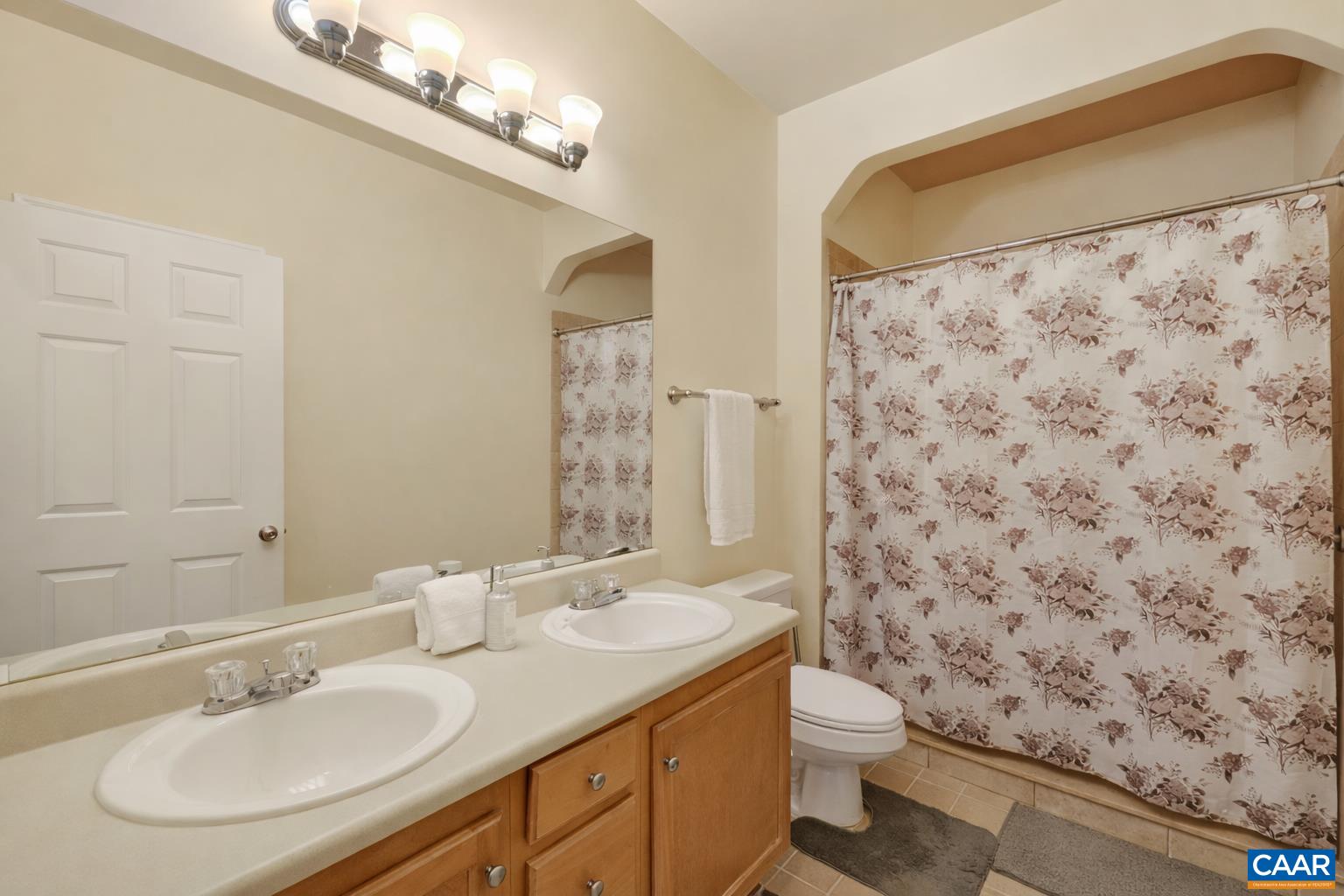 280 RIVERBEND DR, CHARLOTTESVILLE, Virginia 22911, 2 Bedrooms Bedrooms, ,2 BathroomsBathrooms,Residential,280 RIVERBEND DR,675801 MLS # 675801