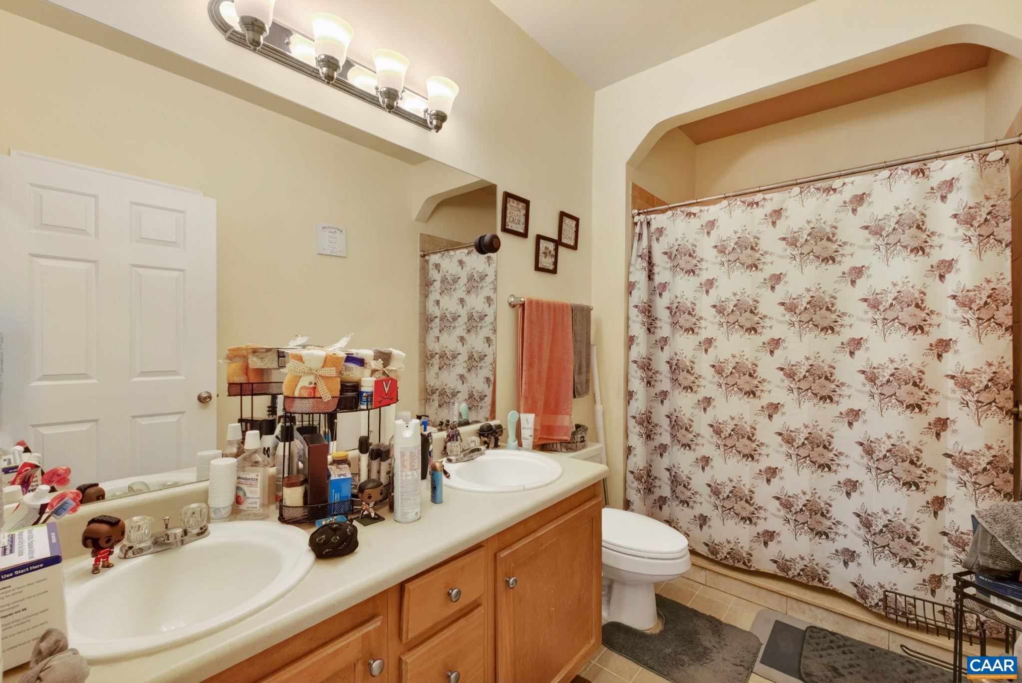 280 RIVERBEND DR, CHARLOTTESVILLE, Virginia 22911, 2 Bedrooms Bedrooms, ,2 BathroomsBathrooms,Residential,280 RIVERBEND DR,675801 MLS # 675801