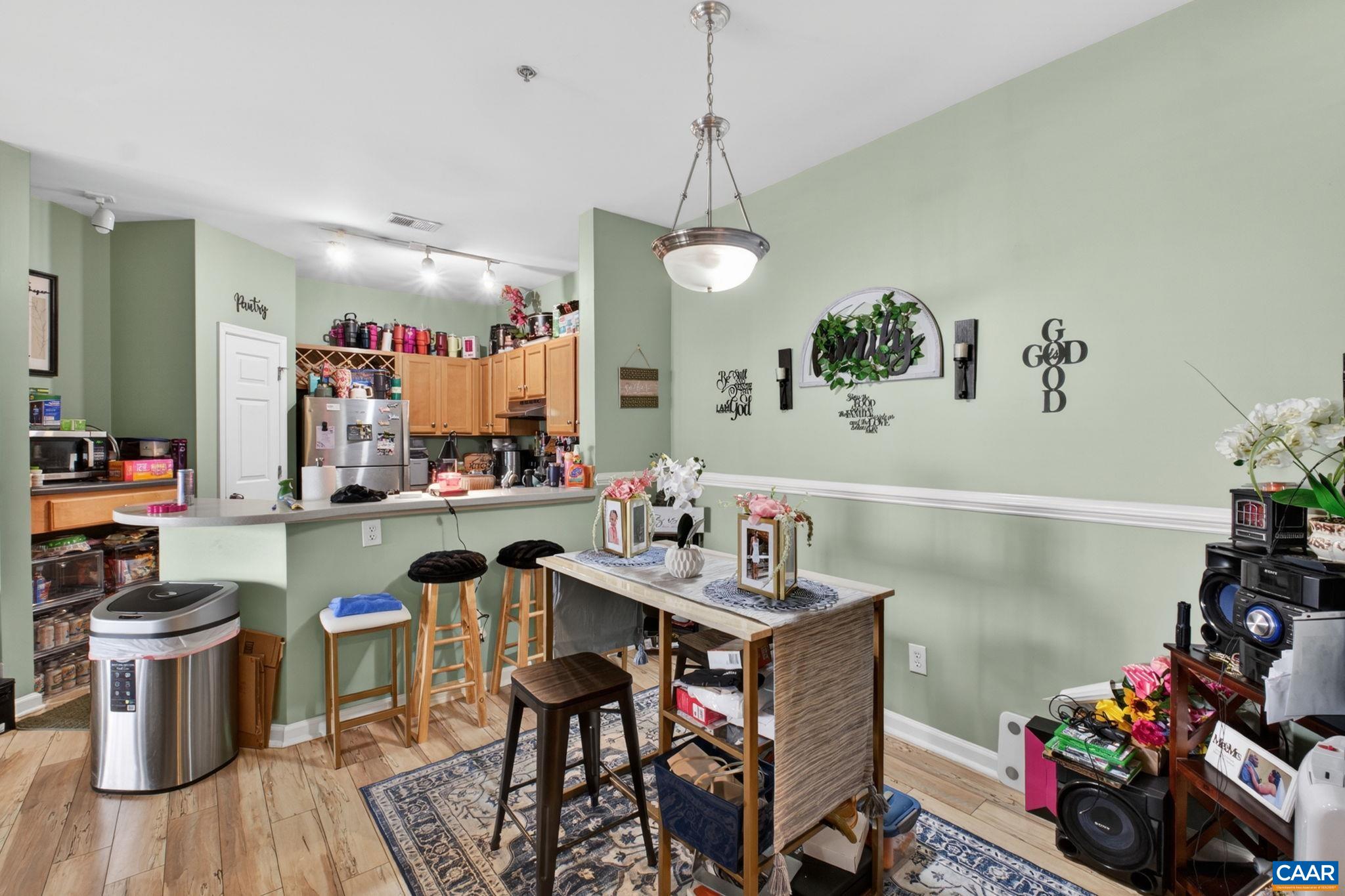 280 RIVERBEND DR, CHARLOTTESVILLE, Virginia 22911, 2 Bedrooms Bedrooms, ,2 BathroomsBathrooms,Residential,280 RIVERBEND DR,675801 MLS # 675801