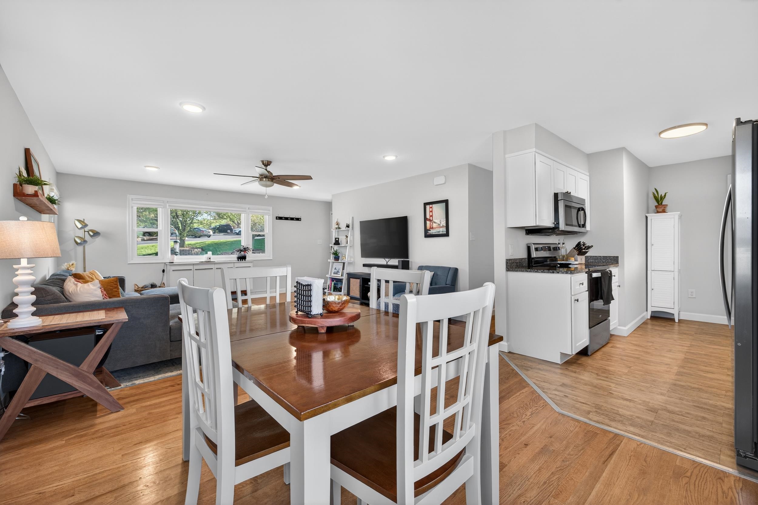 110 OAKWOOD DR, BRIDGEWATER, Virginia 22812, 3 Bedrooms Bedrooms, ,2 BathroomsBathrooms,Residential,110 OAKWOOD DR,675806 MLS # 675806