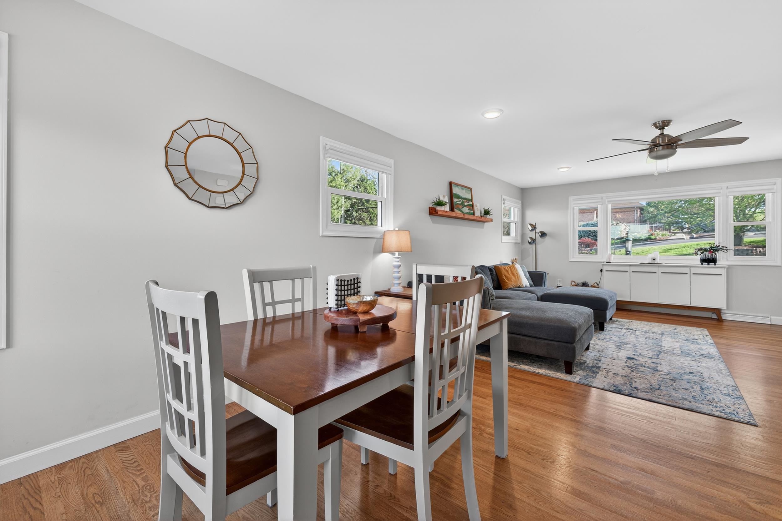 110 OAKWOOD DR, BRIDGEWATER, Virginia 22812, 3 Bedrooms Bedrooms, ,2 BathroomsBathrooms,Residential,110 OAKWOOD DR,675806 MLS # 675806