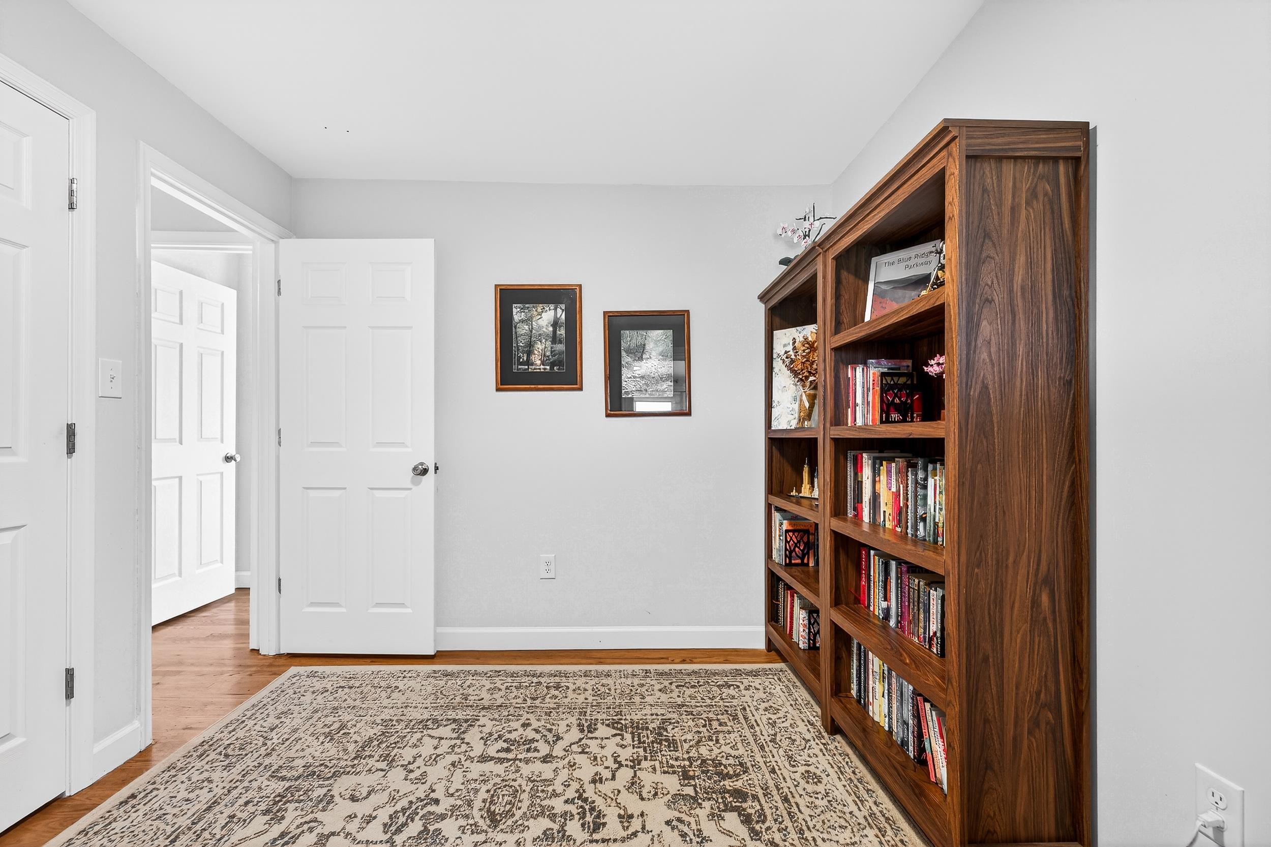 110 OAKWOOD DR, BRIDGEWATER, Virginia 22812, 3 Bedrooms Bedrooms, ,2 BathroomsBathrooms,Residential,110 OAKWOOD DR,675806 MLS # 675806