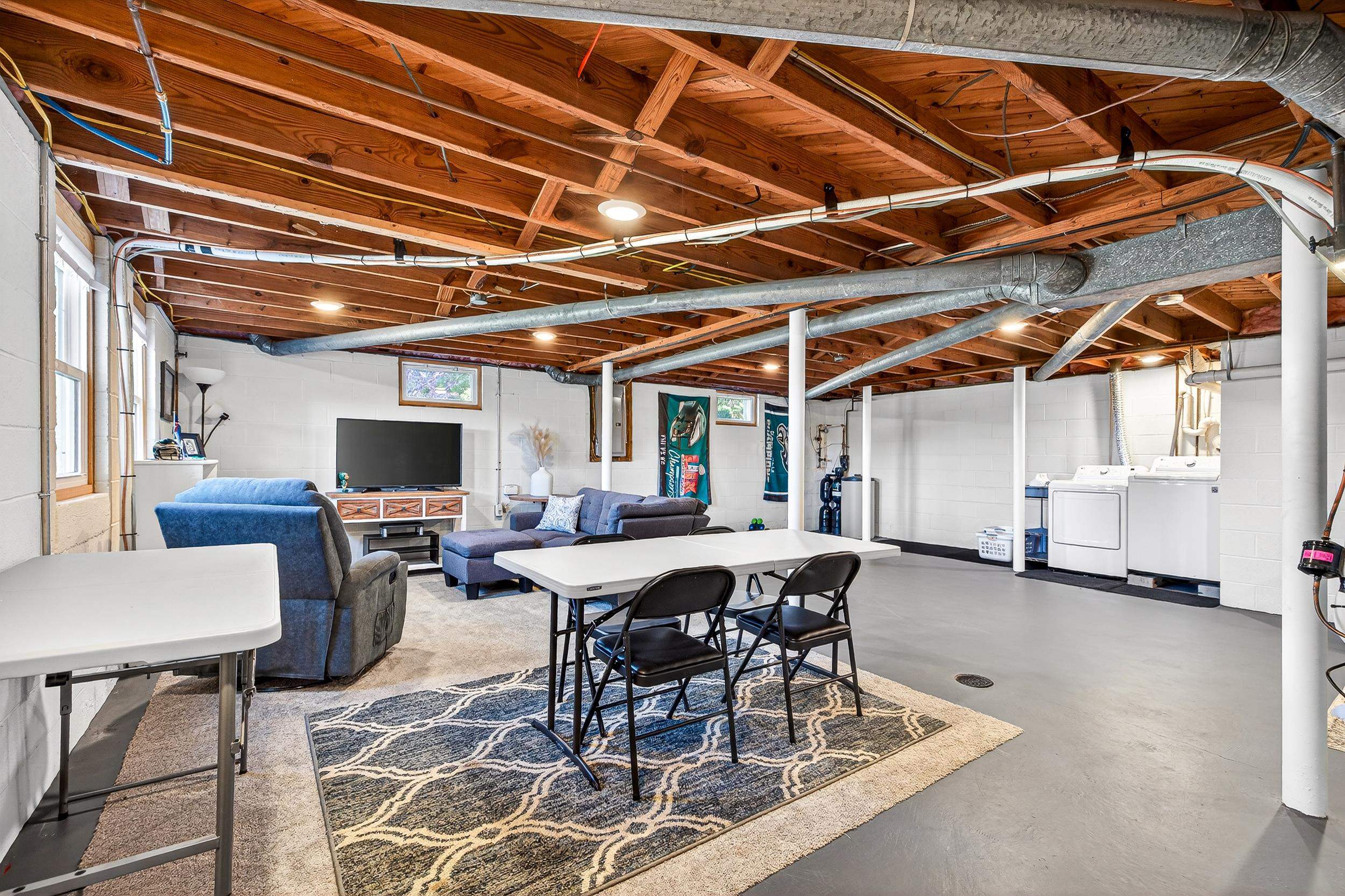 110 OAKWOOD DR, BRIDGEWATER, Virginia 22812, 3 Bedrooms Bedrooms, ,2 BathroomsBathrooms,Residential,110 OAKWOOD DR,675806 MLS # 675806