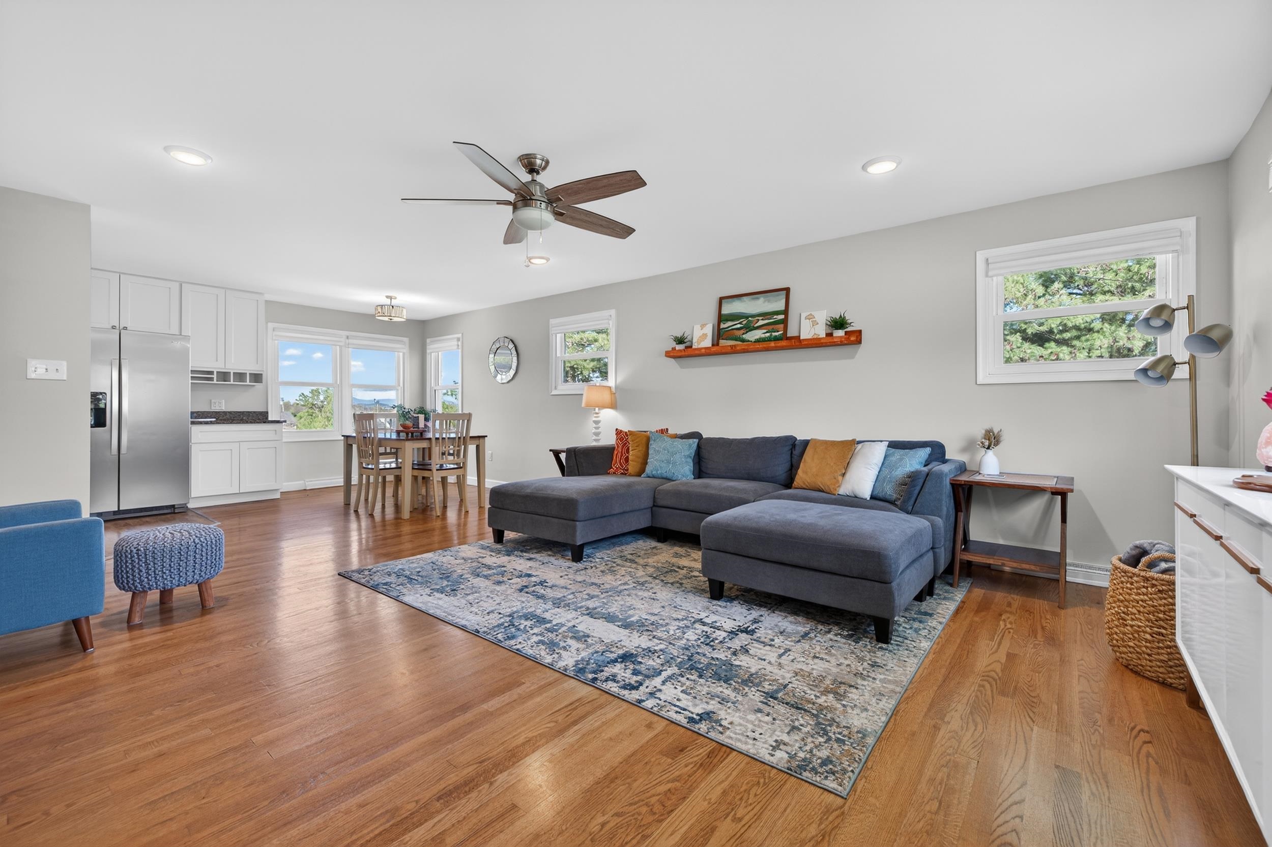 110 OAKWOOD DR, BRIDGEWATER, Virginia 22812, 3 Bedrooms Bedrooms, ,2 BathroomsBathrooms,Residential,110 OAKWOOD DR,675806 MLS # 675806