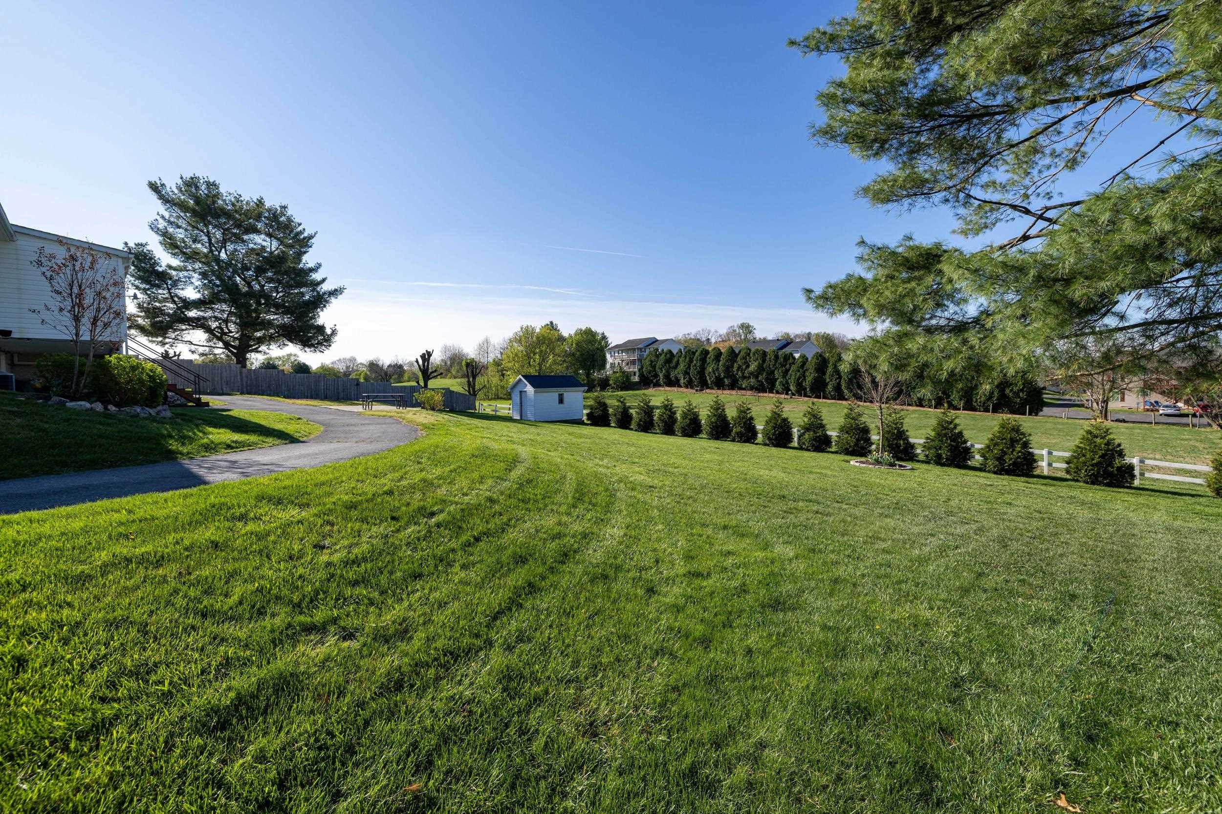 110 OAKWOOD DR, BRIDGEWATER, Virginia 22812, 3 Bedrooms Bedrooms, ,2 BathroomsBathrooms,Residential,110 OAKWOOD DR,675806 MLS # 675806