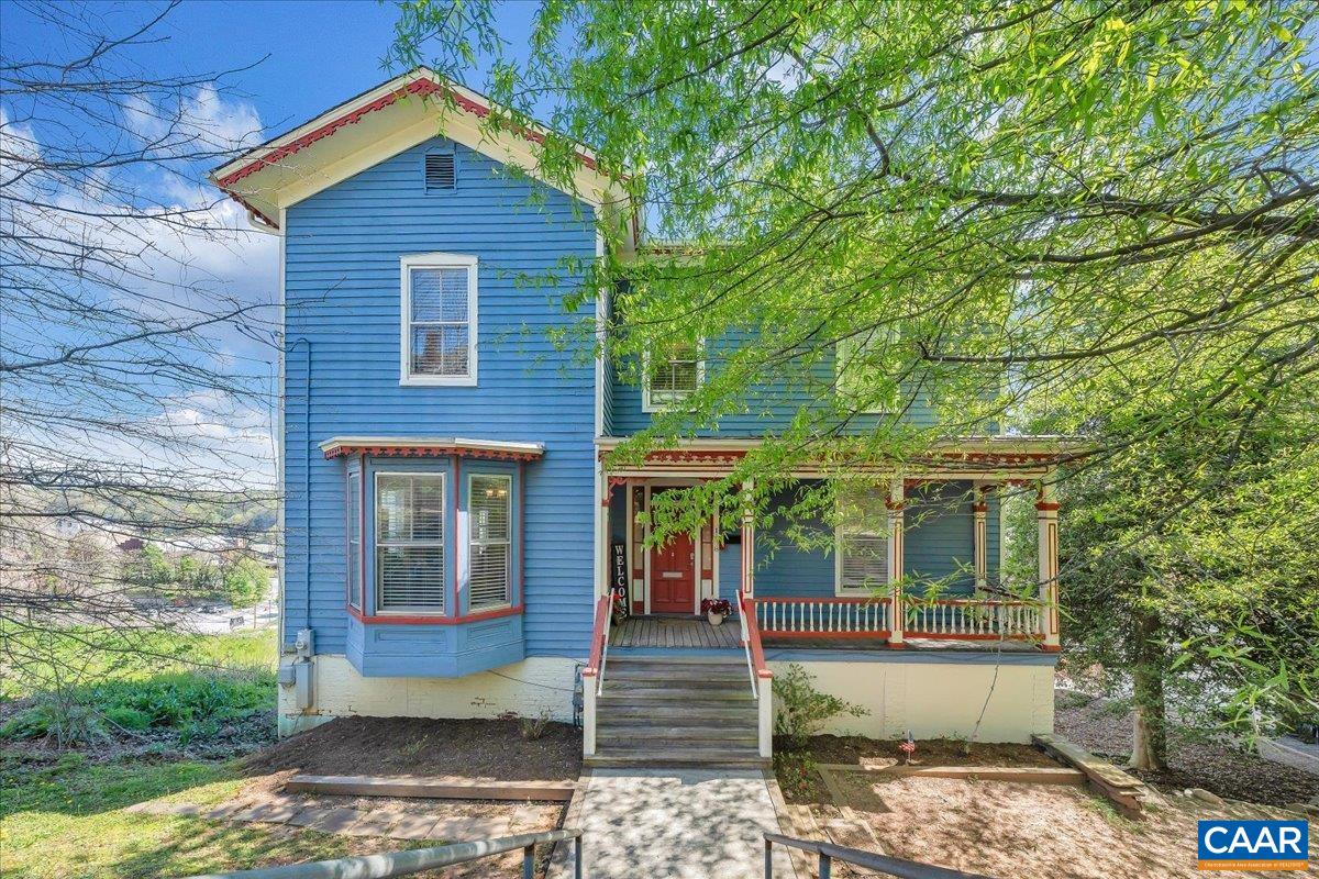 1408 CHURCH ST, LYNCHBURG, Virginia 24504, 5 Bedrooms Bedrooms, ,2 BathroomsBathrooms,Residential,1408 CHURCH ST,675808 MLS # 675808