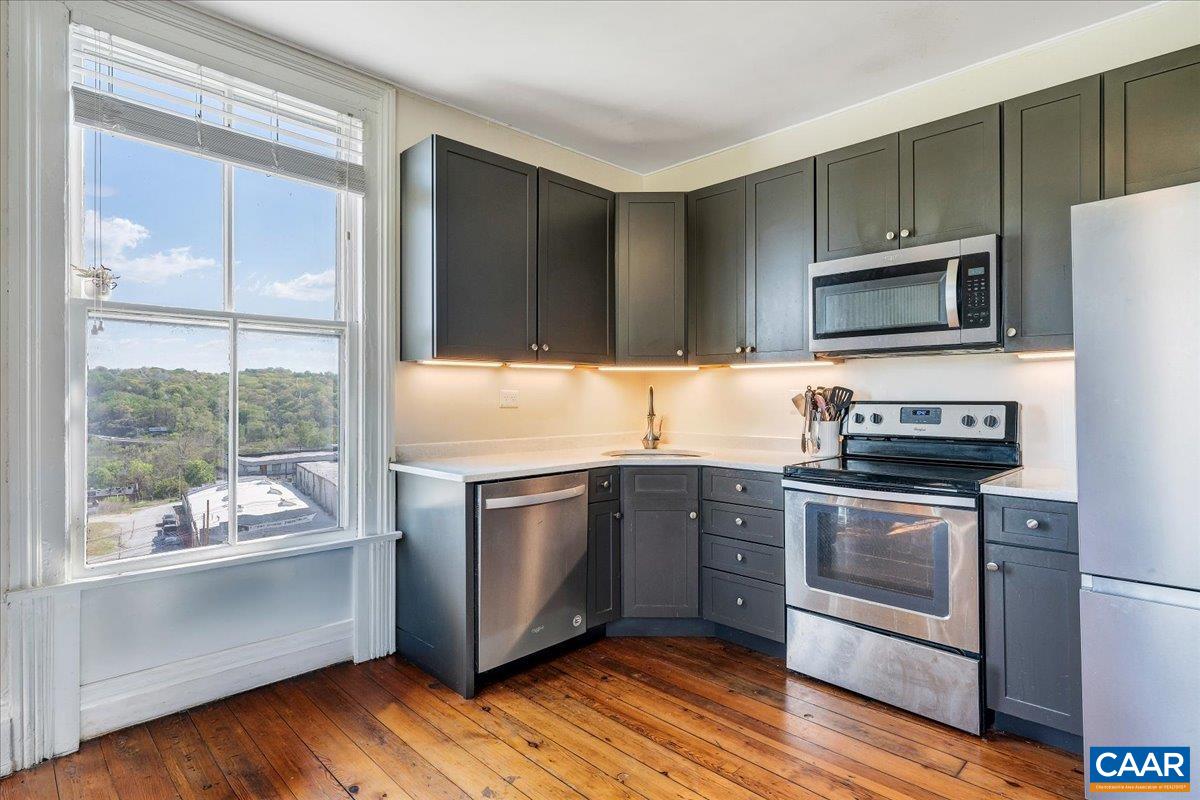 1408 CHURCH ST, LYNCHBURG, Virginia 24504, 5 Bedrooms Bedrooms, ,2 BathroomsBathrooms,Residential,1408 CHURCH ST,675808 MLS # 675808