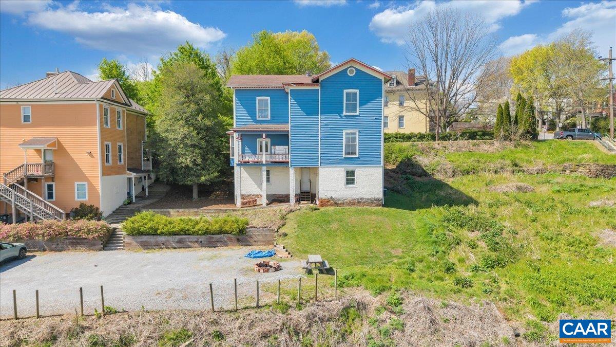 1408 CHURCH ST, LYNCHBURG, Virginia 24504, 5 Bedrooms Bedrooms, ,2 BathroomsBathrooms,Residential,1408 CHURCH ST,675808 MLS # 675808