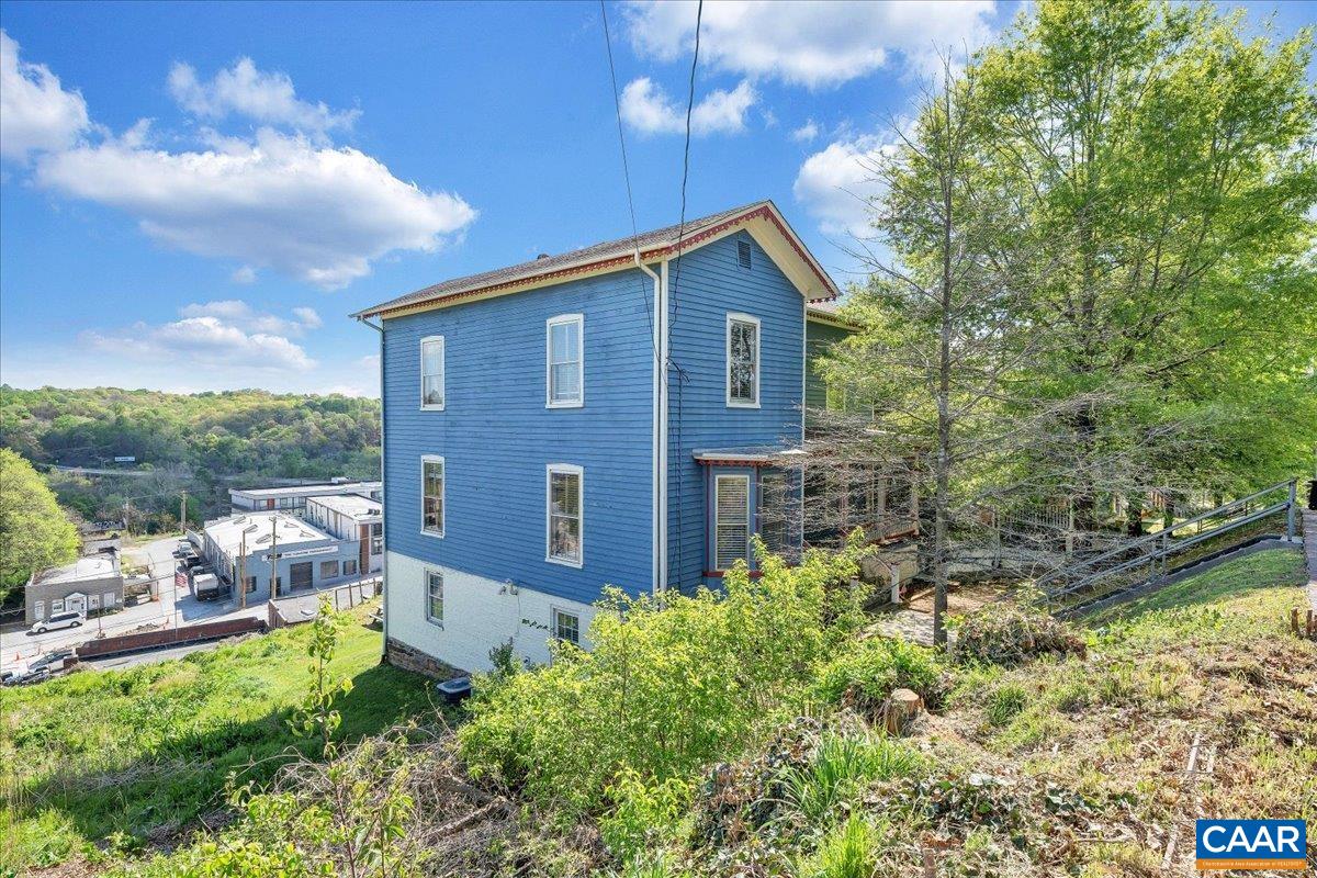 1408 CHURCH ST, LYNCHBURG, Virginia 24504, 5 Bedrooms Bedrooms, ,2 BathroomsBathrooms,Residential,1408 CHURCH ST,675808 MLS # 675808