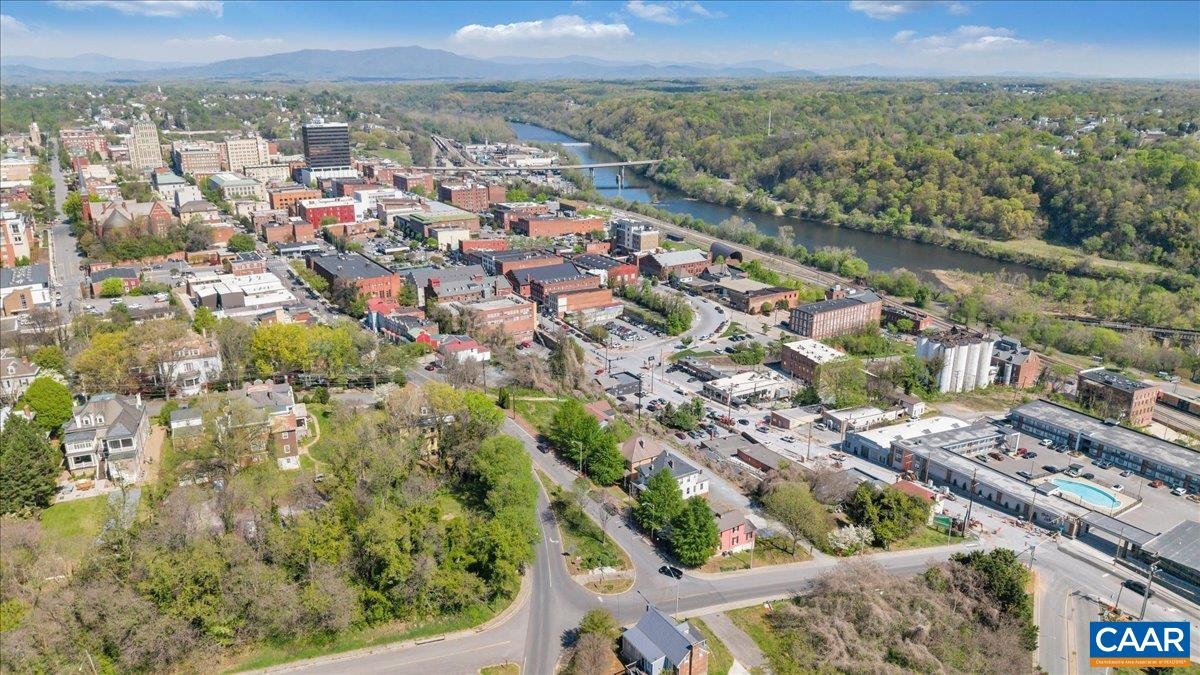 1408 CHURCH ST, LYNCHBURG, Virginia 24504, 5 Bedrooms Bedrooms, ,2 BathroomsBathrooms,Residential,1408 CHURCH ST,675808 MLS # 675808