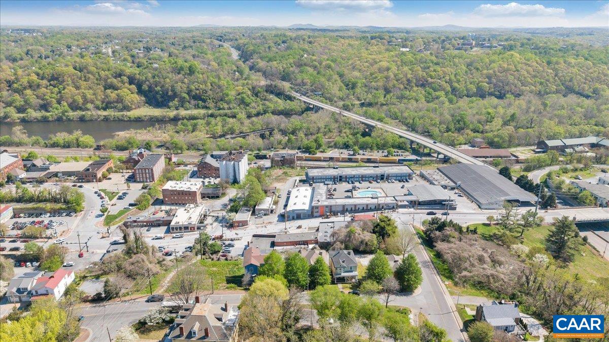 1408 CHURCH ST, LYNCHBURG, Virginia 24504, 5 Bedrooms Bedrooms, ,2 BathroomsBathrooms,Residential,1408 CHURCH ST,675808 MLS # 675808