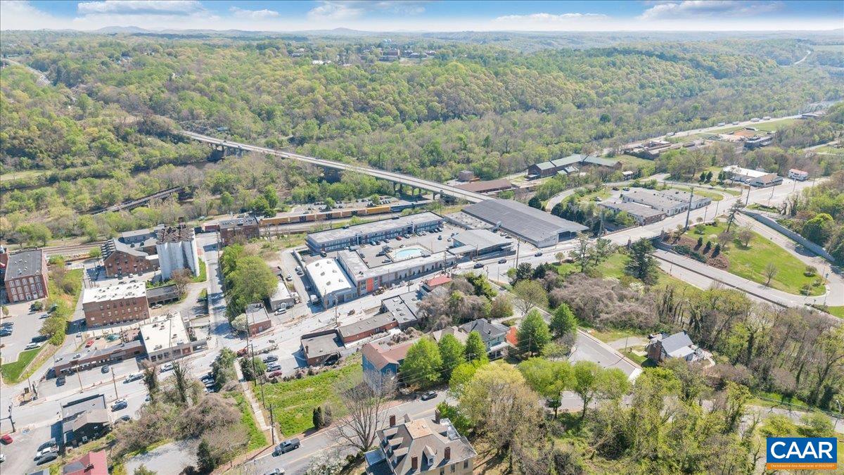 1408 CHURCH ST, LYNCHBURG, Virginia 24504, 5 Bedrooms Bedrooms, ,2 BathroomsBathrooms,Residential,1408 CHURCH ST,675808 MLS # 675808