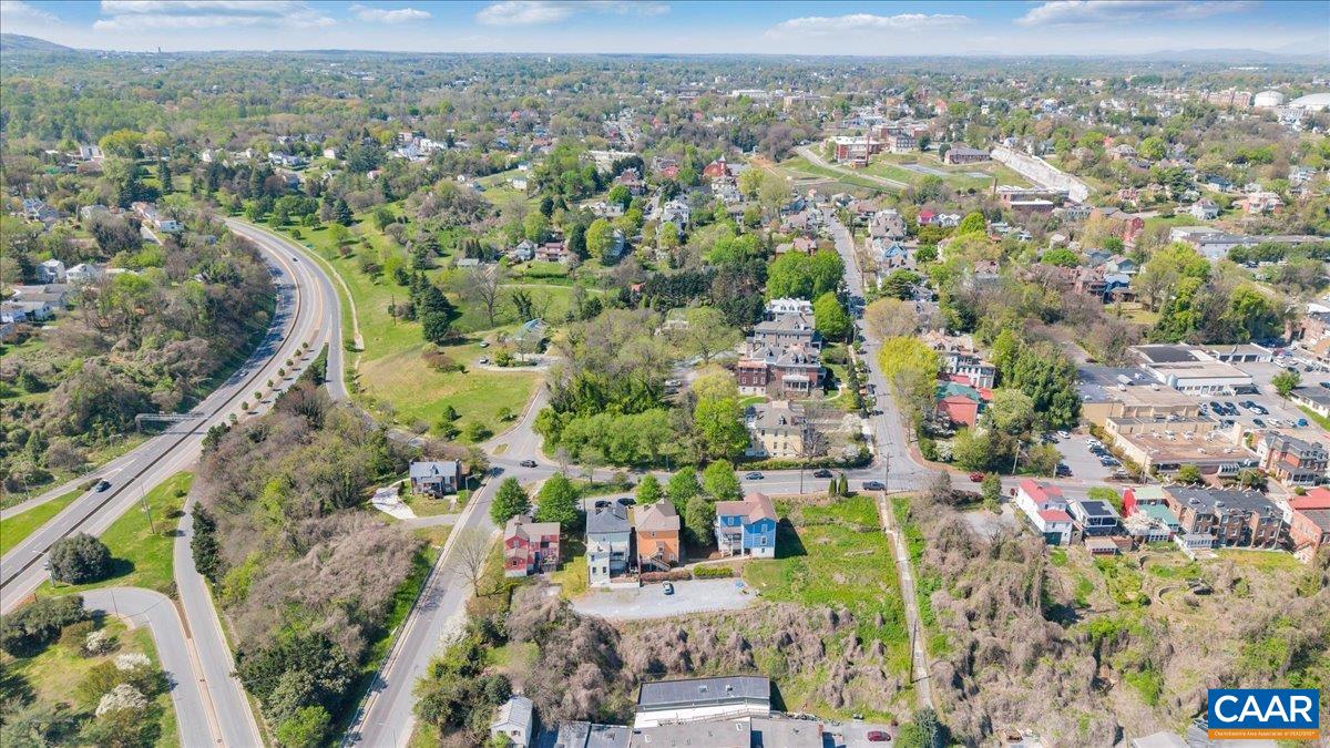 1408 CHURCH ST, LYNCHBURG, Virginia 24504, 5 Bedrooms Bedrooms, ,2 BathroomsBathrooms,Residential,1408 CHURCH ST,675808 MLS # 675808