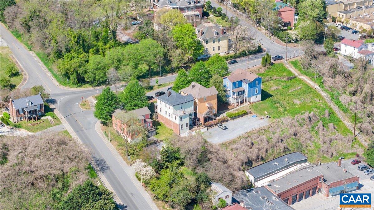 1408 CHURCH ST, LYNCHBURG, Virginia 24504, 5 Bedrooms Bedrooms, ,2 BathroomsBathrooms,Residential,1408 CHURCH ST,675808 MLS # 675808