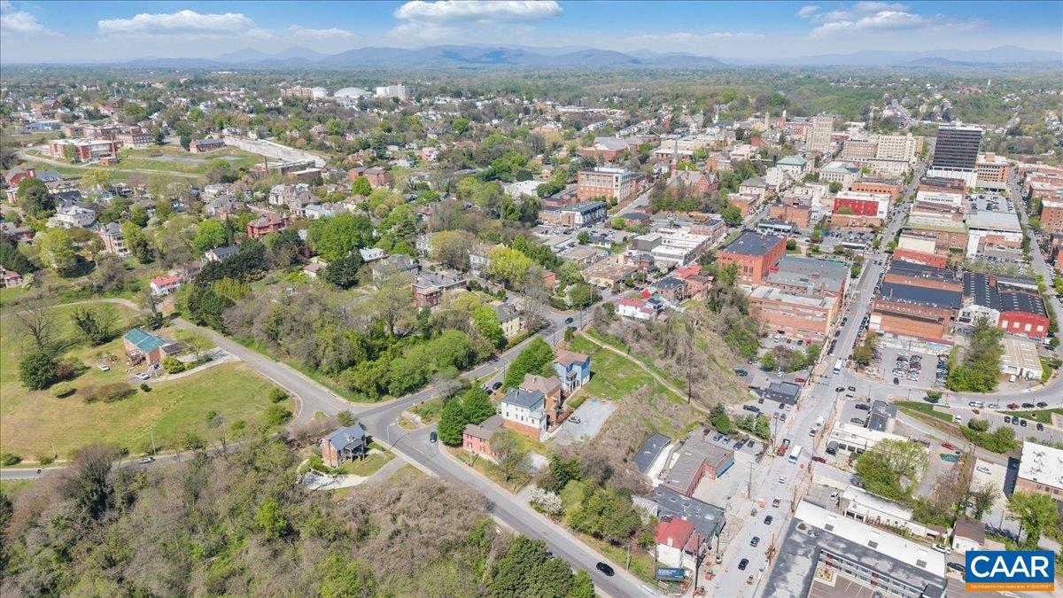 1408 CHURCH ST, LYNCHBURG, Virginia 24504, 5 Bedrooms Bedrooms, ,2 BathroomsBathrooms,Residential,1408 CHURCH ST,675808 MLS # 675808