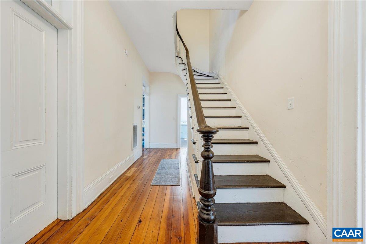 1408 CHURCH ST, LYNCHBURG, Virginia 24504, 5 Bedrooms Bedrooms, ,2 BathroomsBathrooms,Residential,1408 CHURCH ST,675808 MLS # 675808