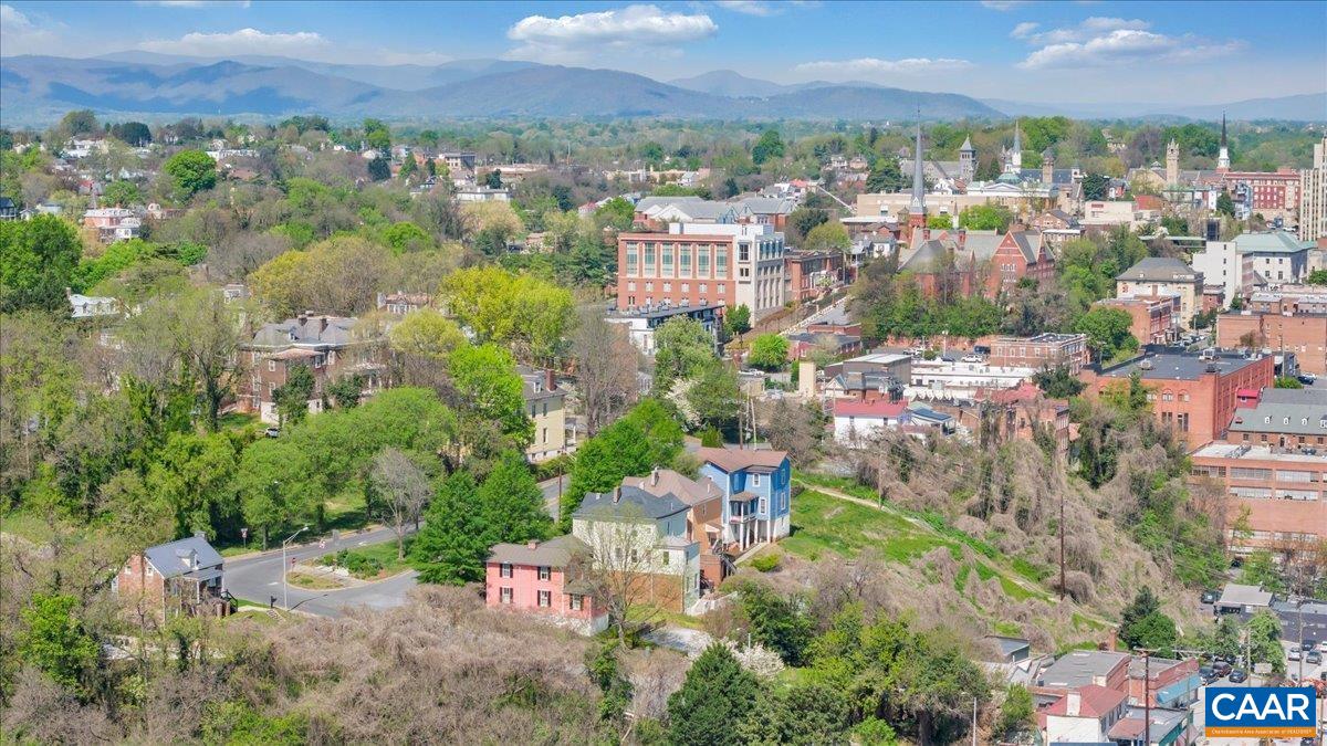 1408 CHURCH ST, LYNCHBURG, Virginia 24504, 5 Bedrooms Bedrooms, ,2 BathroomsBathrooms,Residential,1408 CHURCH ST,675808 MLS # 675808