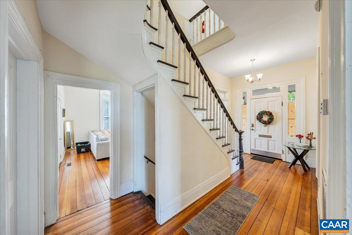 1408 CHURCH ST, LYNCHBURG, Virginia 24504, 5 Bedrooms Bedrooms, ,2 BathroomsBathrooms,Residential,1408 CHURCH ST,675808 MLS # 675808