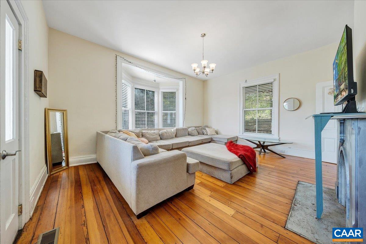 1408 CHURCH ST, LYNCHBURG, Virginia 24504, 5 Bedrooms Bedrooms, ,2 BathroomsBathrooms,Residential,1408 CHURCH ST,675808 MLS # 675808