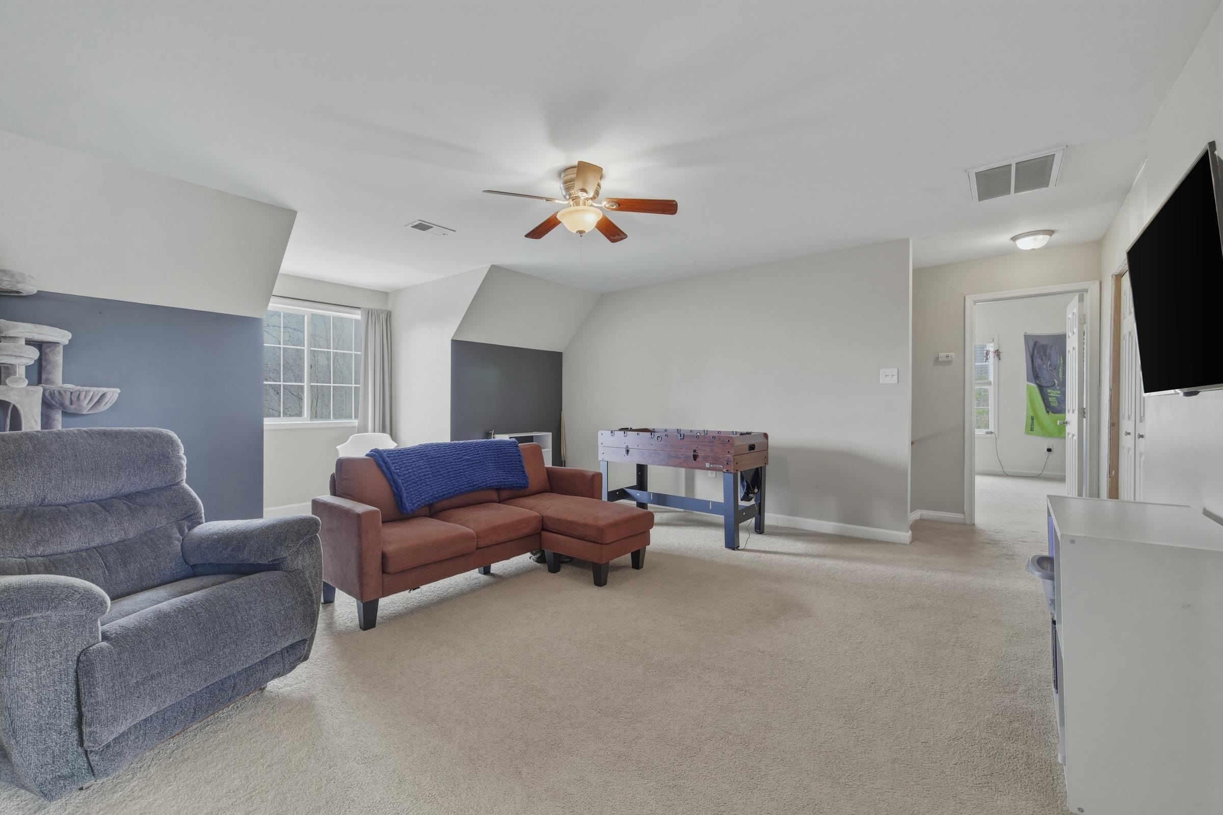 257 HUNTER RD, MAURERTOWN, Virginia 22644, 4 Bedrooms Bedrooms, ,2 BathroomsBathrooms,Residential,257 HUNTER RD,675810 MLS # 675810