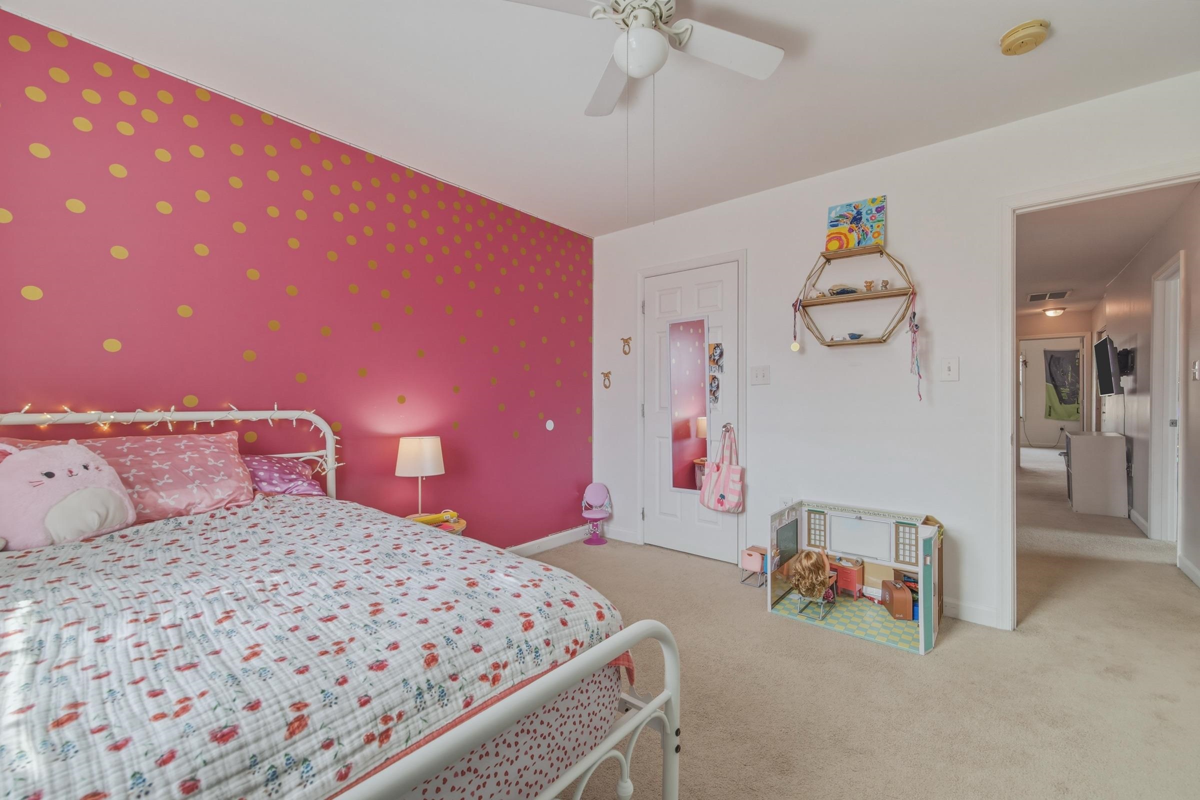 257 HUNTER RD, MAURERTOWN, Virginia 22644, 4 Bedrooms Bedrooms, ,2 BathroomsBathrooms,Residential,257 HUNTER RD,675810 MLS # 675810