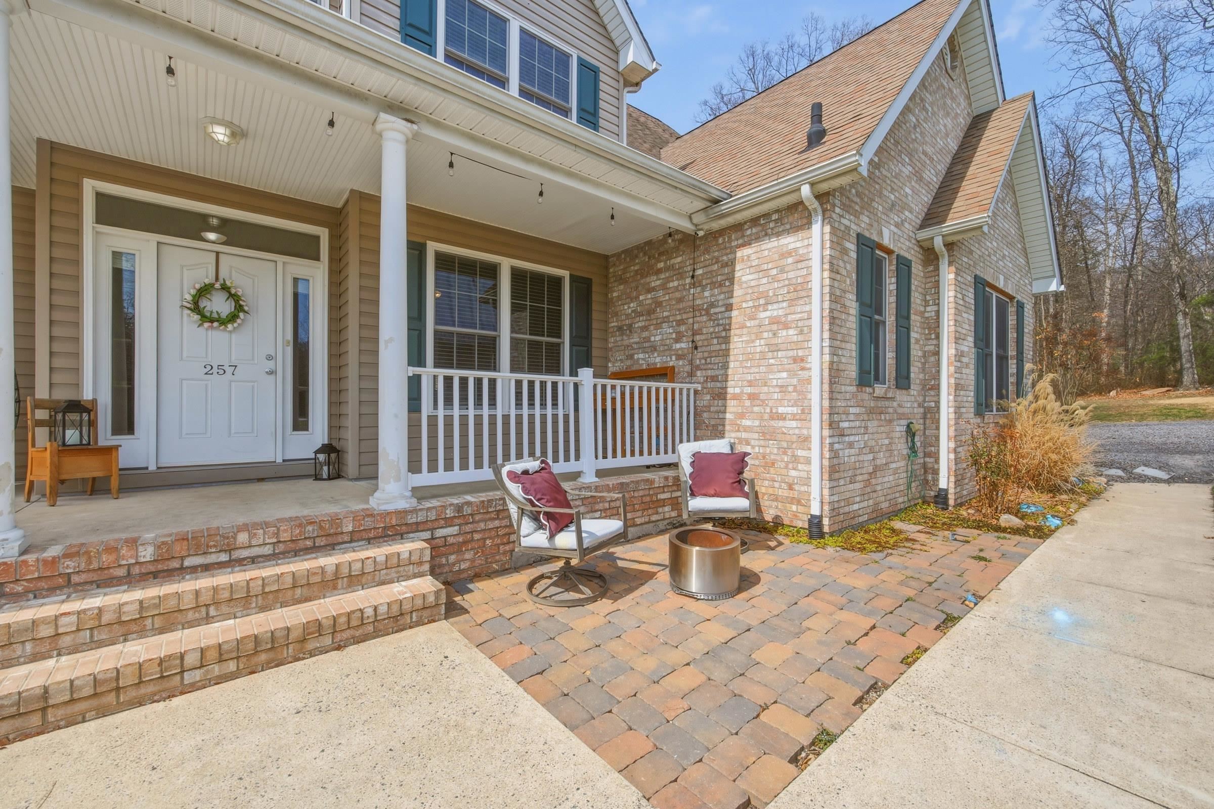 257 HUNTER RD, MAURERTOWN, Virginia 22644, 4 Bedrooms Bedrooms, ,2 BathroomsBathrooms,Residential,257 HUNTER RD,675810 MLS # 675810