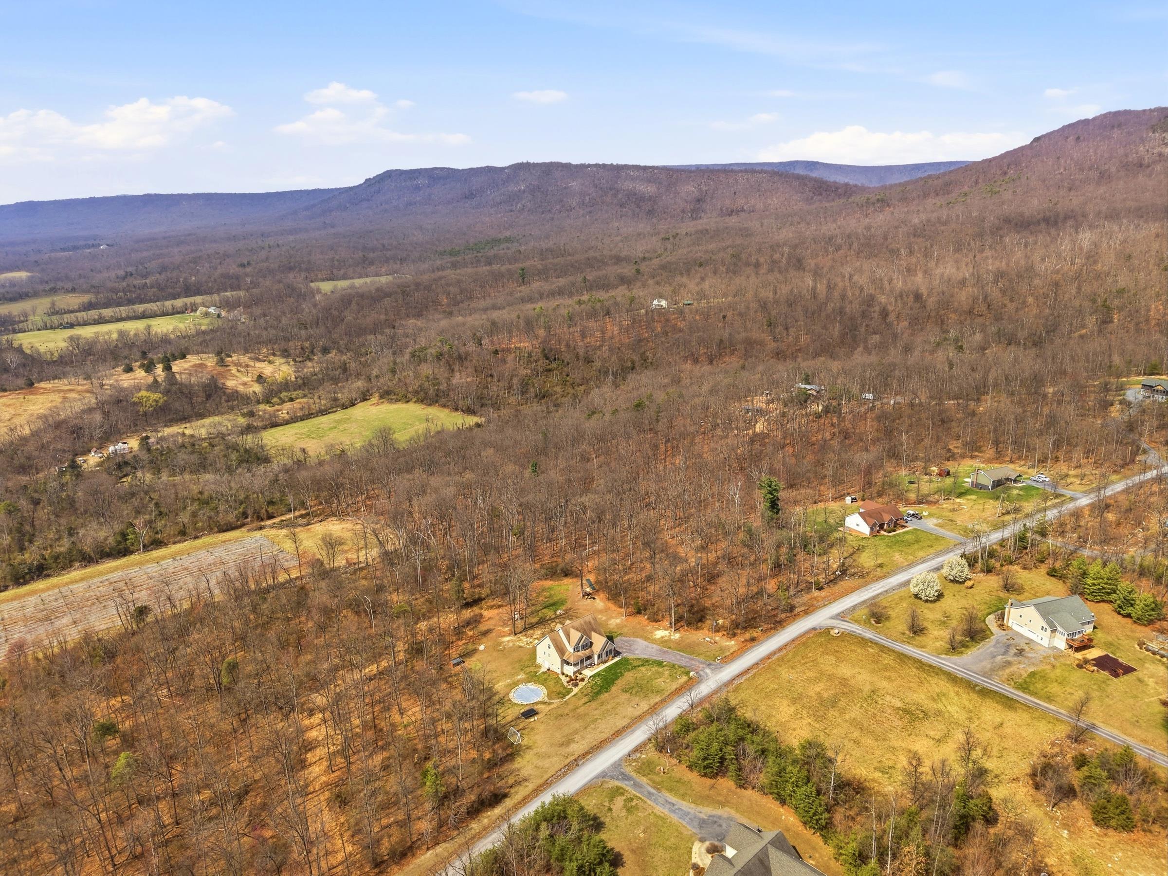 257 HUNTER RD, MAURERTOWN, Virginia 22644, 4 Bedrooms Bedrooms, ,2 BathroomsBathrooms,Residential,257 HUNTER RD,675810 MLS # 675810