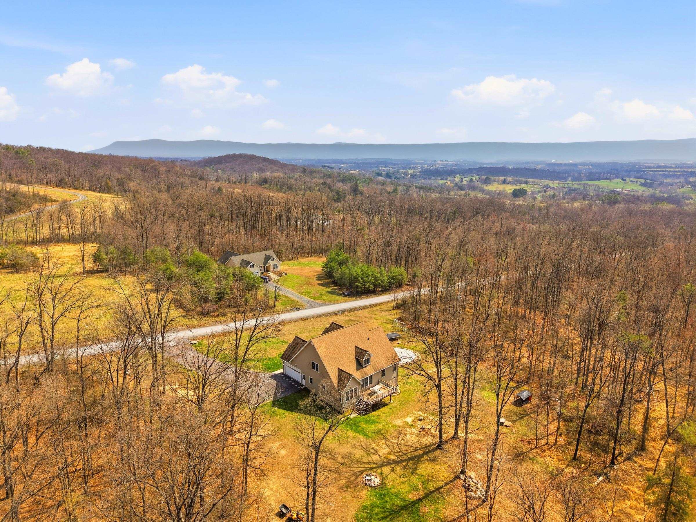 257 HUNTER RD, MAURERTOWN, Virginia 22644, 4 Bedrooms Bedrooms, ,2 BathroomsBathrooms,Residential,257 HUNTER RD,675810 MLS # 675810