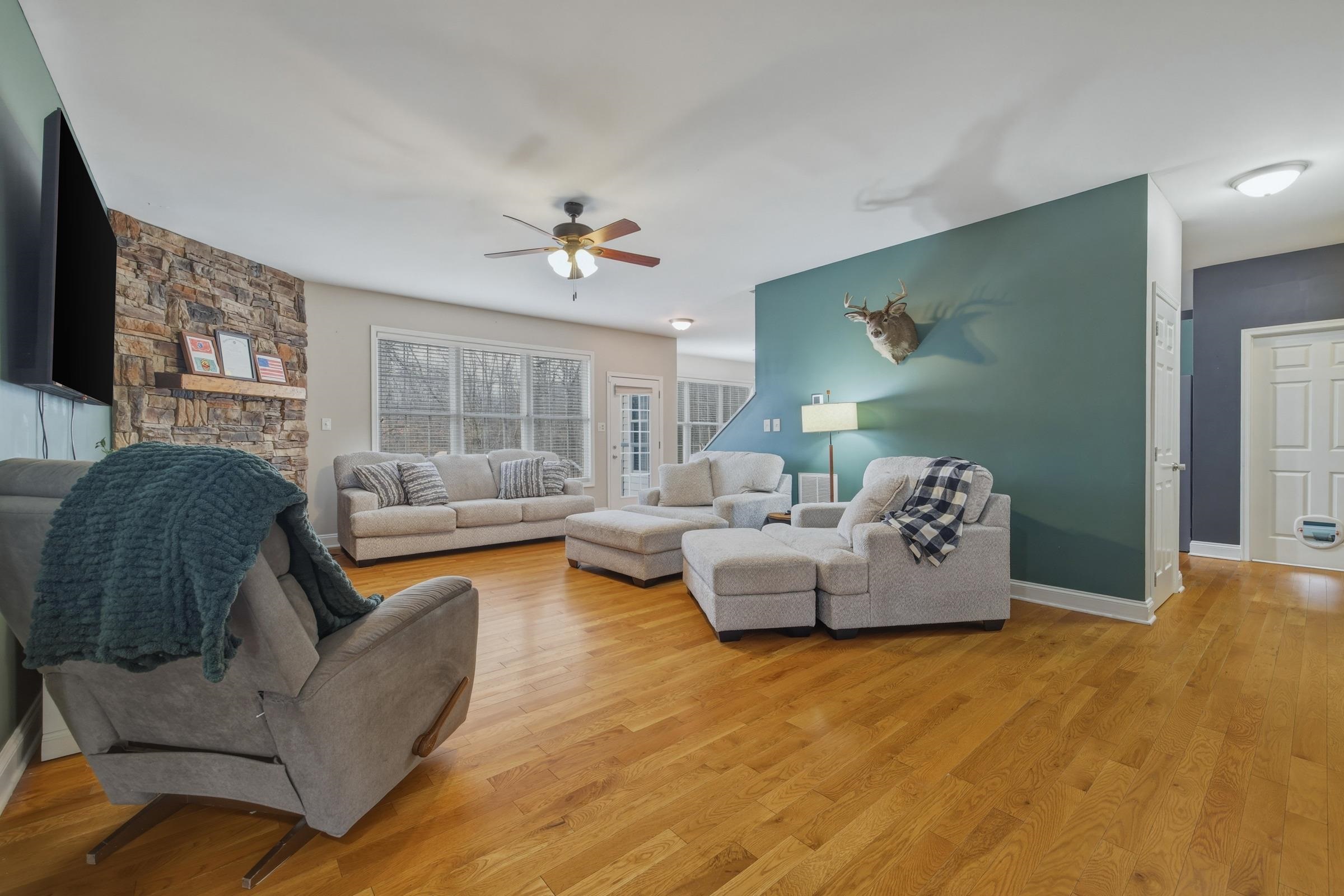 257 HUNTER RD, MAURERTOWN, Virginia 22644, 4 Bedrooms Bedrooms, ,2 BathroomsBathrooms,Residential,257 HUNTER RD,675810 MLS # 675810