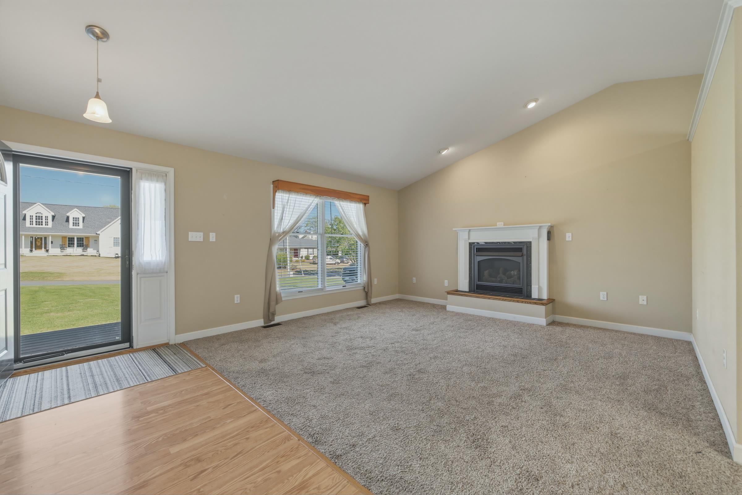 515 HOLLINGSWORTH RD, WOODSTOCK, Virginia 22664, 3 Bedrooms Bedrooms, ,2 BathroomsBathrooms,Residential,515 HOLLINGSWORTH RD,675812 MLS # 675812