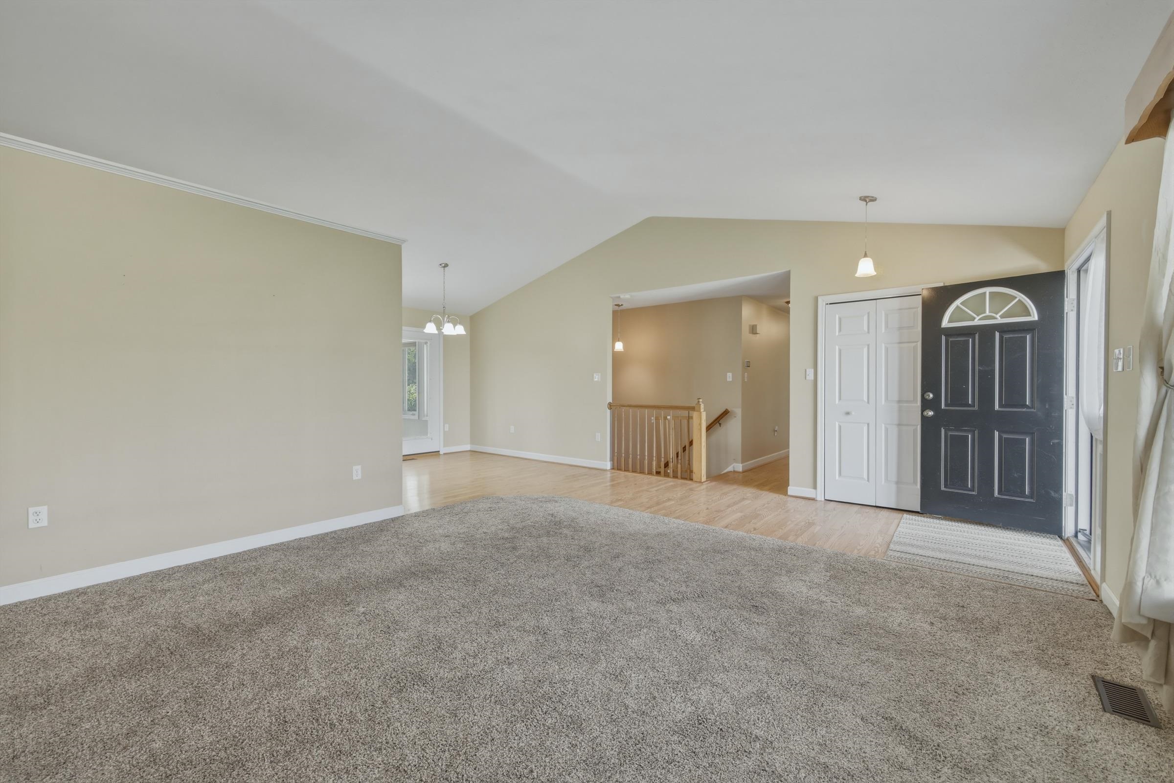 515 HOLLINGSWORTH RD, WOODSTOCK, Virginia 22664, 3 Bedrooms Bedrooms, ,2 BathroomsBathrooms,Residential,515 HOLLINGSWORTH RD,675812 MLS # 675812