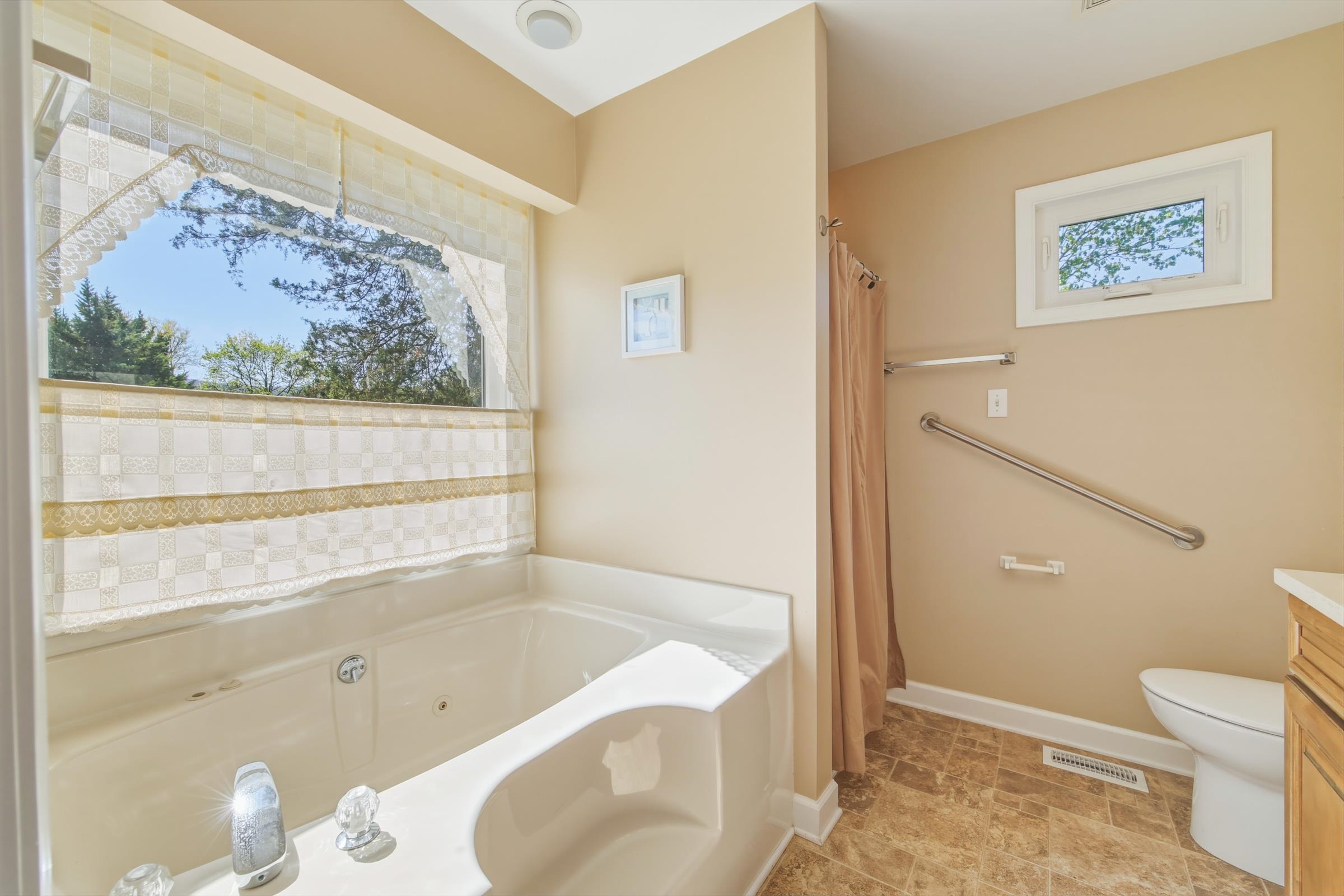 515 HOLLINGSWORTH RD, WOODSTOCK, Virginia 22664, 3 Bedrooms Bedrooms, ,2 BathroomsBathrooms,Residential,515 HOLLINGSWORTH RD,675812 MLS # 675812