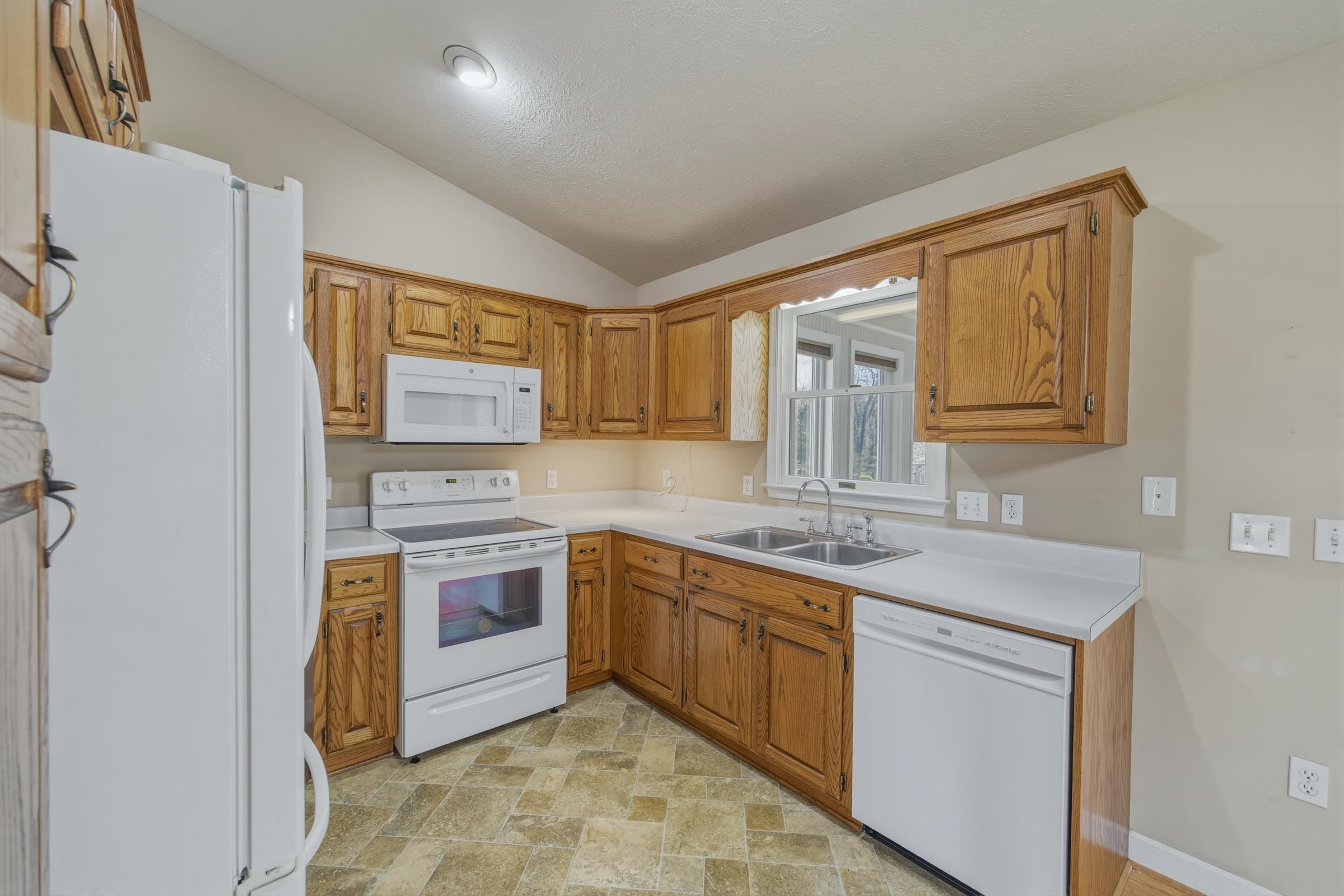 515 HOLLINGSWORTH RD, WOODSTOCK, Virginia 22664, 3 Bedrooms Bedrooms, ,2 BathroomsBathrooms,Residential,515 HOLLINGSWORTH RD,675812 MLS # 675812