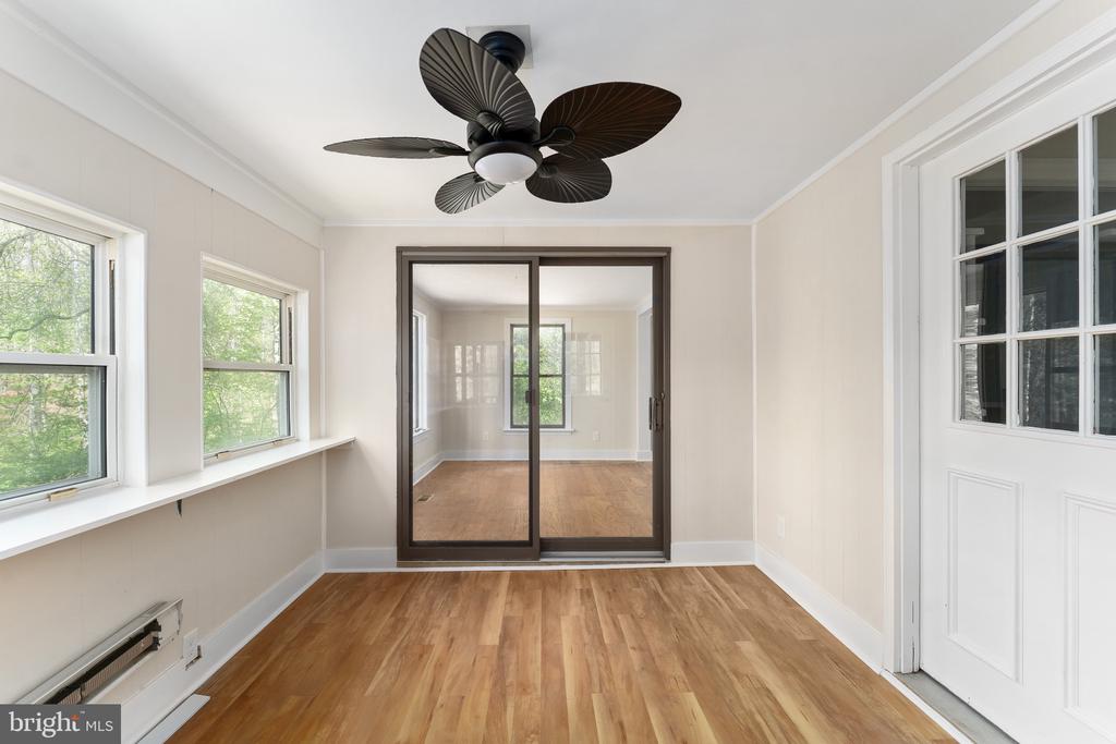 2367 N LAKESHORE DR, LOUISA, Virginia 23093, 3 Bedrooms Bedrooms, ,2 BathroomsBathrooms,Residential,2367 N LAKESHORE DR,VALA2009218 MLS # VALA2009218