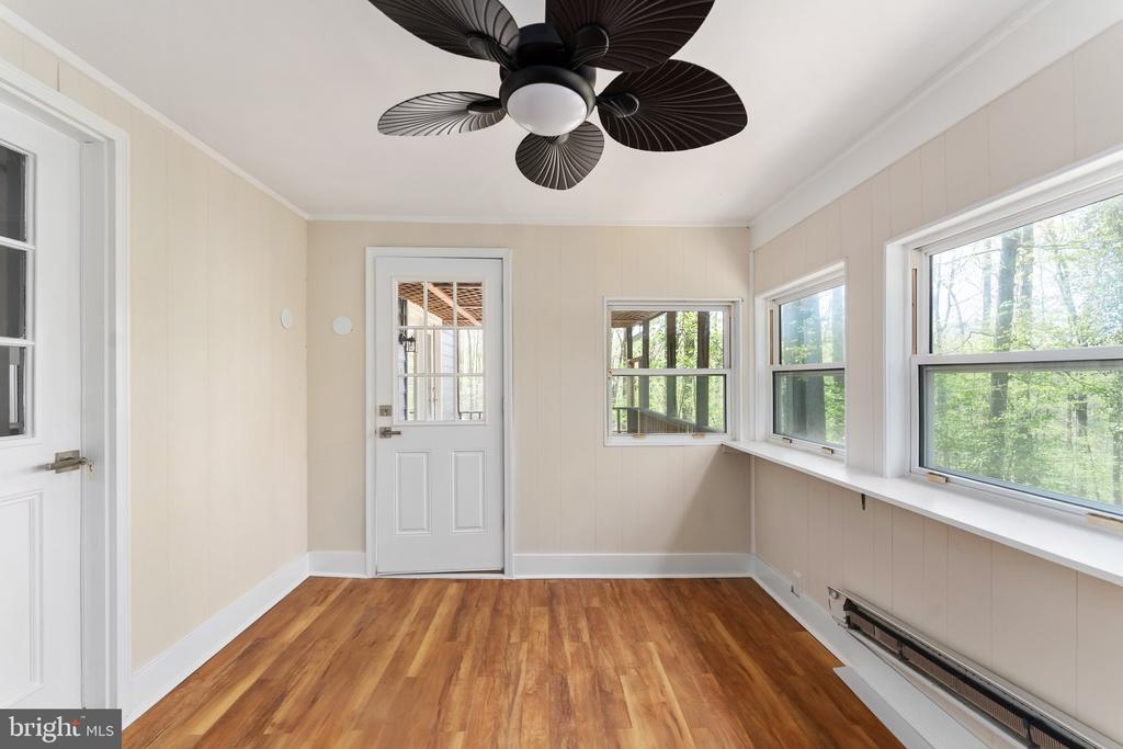 2367 N LAKESHORE DR, LOUISA, Virginia 23093, 3 Bedrooms Bedrooms, ,2 BathroomsBathrooms,Residential,2367 N LAKESHORE DR,VALA2009218 MLS # VALA2009218