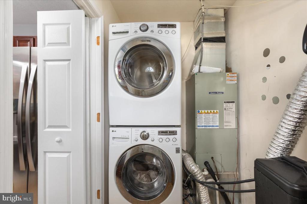 904 LAKEVIEW PKWY, LOCUST GROVE, Virginia 22508, 3 Bedrooms Bedrooms, ,2 BathroomsBathrooms,Residential,904 LAKEVIEW PKWY,VAOR2013436 MLS # VAOR2013436