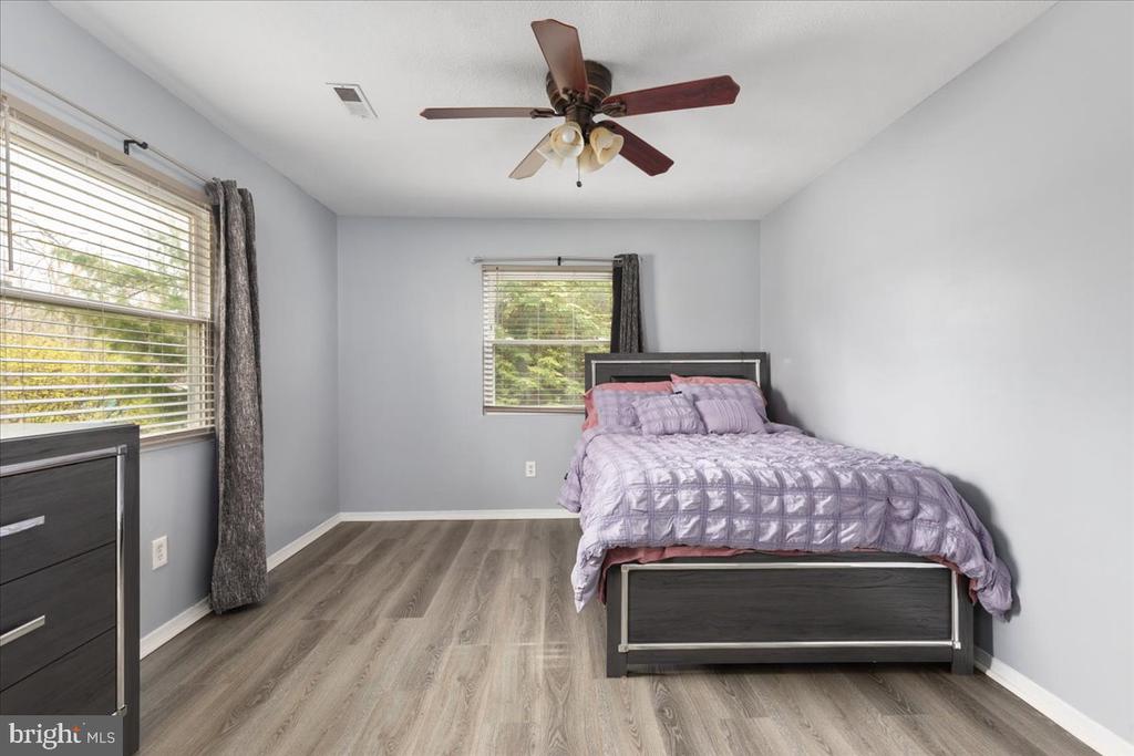 904 LAKEVIEW PKWY, LOCUST GROVE, Virginia 22508, 3 Bedrooms Bedrooms, ,2 BathroomsBathrooms,Residential,904 LAKEVIEW PKWY,VAOR2013436 MLS # VAOR2013436