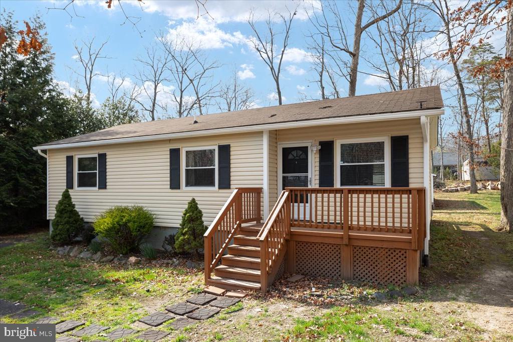 904 LAKEVIEW PKWY, LOCUST GROVE, Virginia 22508, 3 Bedrooms Bedrooms, ,2 BathroomsBathrooms,Residential,904 LAKEVIEW PKWY,VAOR2013436 MLS # VAOR2013436