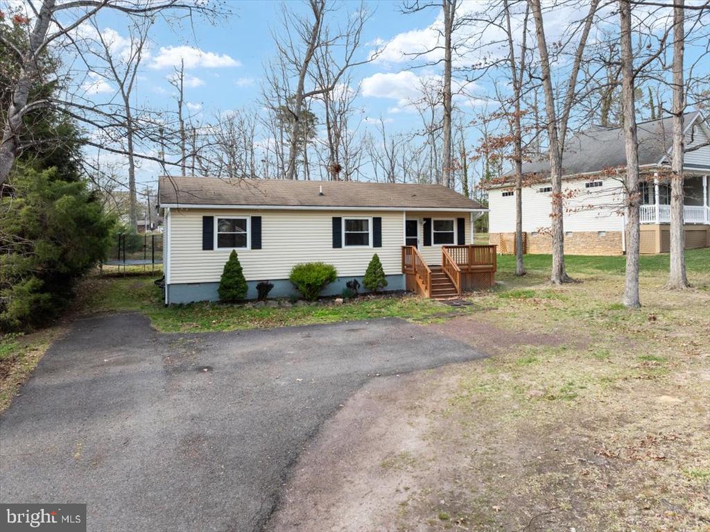 904 LAKEVIEW PKWY, LOCUST GROVE, Virginia 22508, 3 Bedrooms Bedrooms, ,2 BathroomsBathrooms,Residential,904 LAKEVIEW PKWY,VAOR2013436 MLS # VAOR2013436