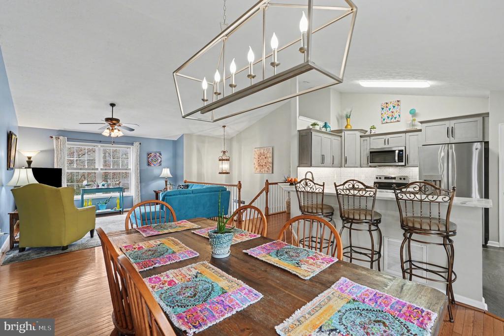 100 NUGGET DR, LOCUST GROVE, Virginia 22508, 5 Bedrooms Bedrooms, ,3 BathroomsBathrooms,Residential,100 NUGGET DR,VAOR2013596 MLS # VAOR2013596